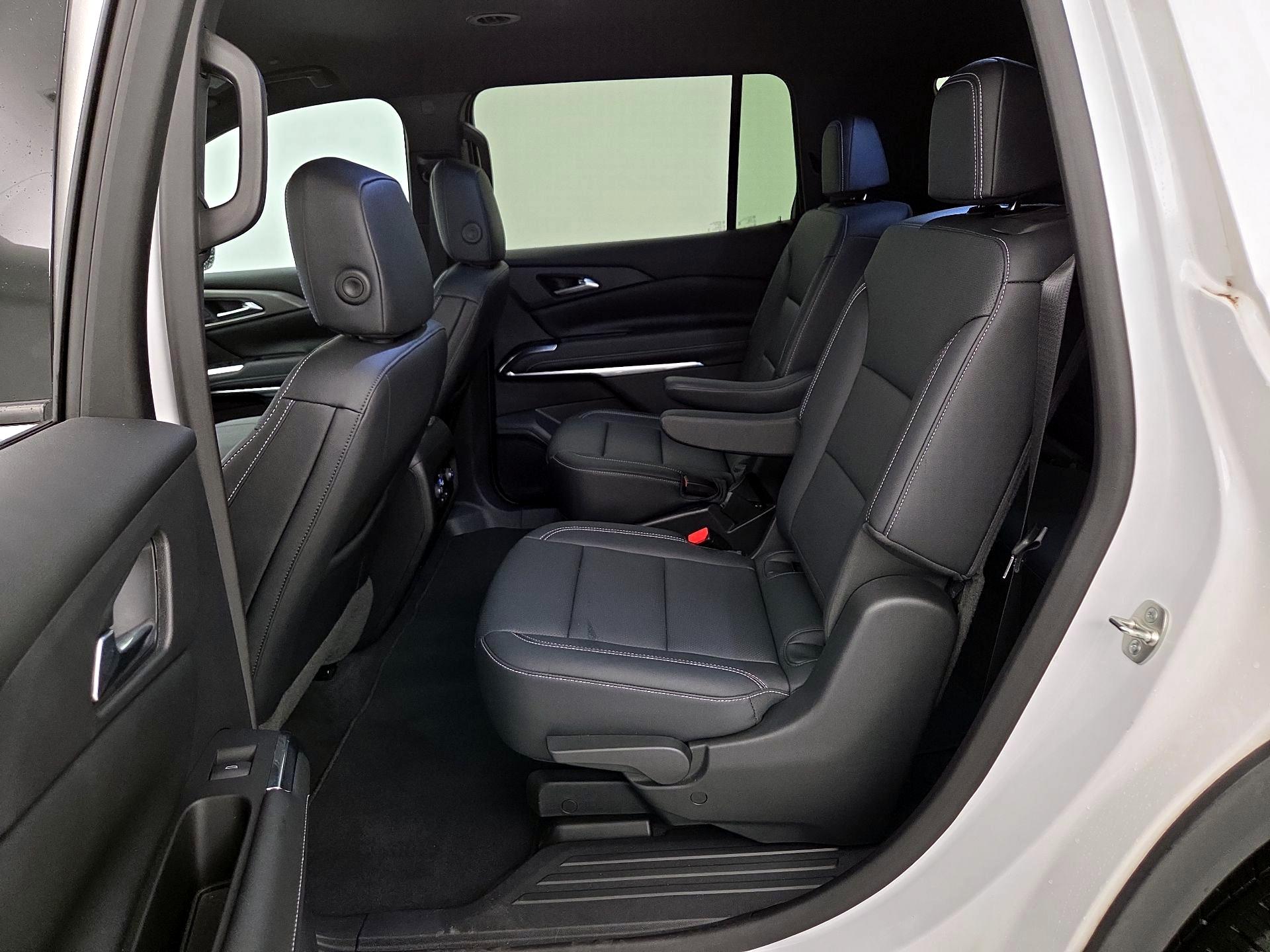 Thumbnail: 2024 Chevrolet Traverse - 20
