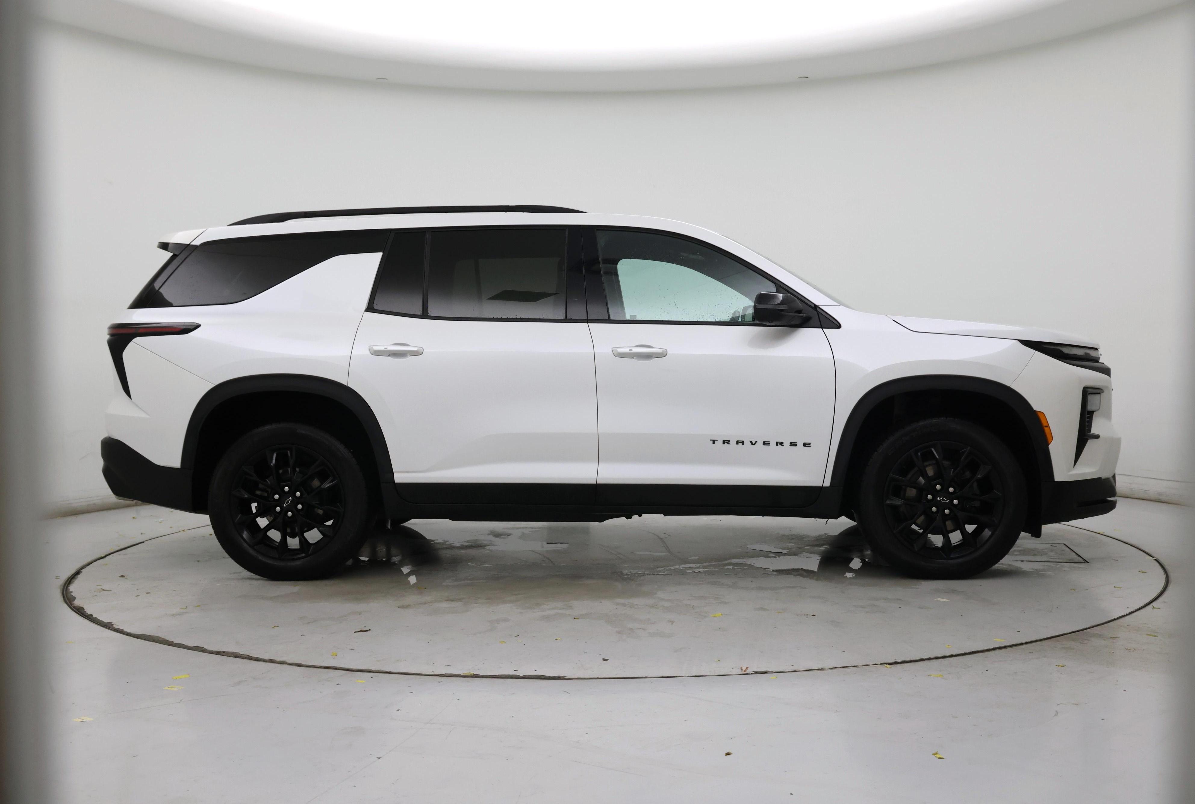 Thumbnail: 2024 Chevrolet Traverse - 7