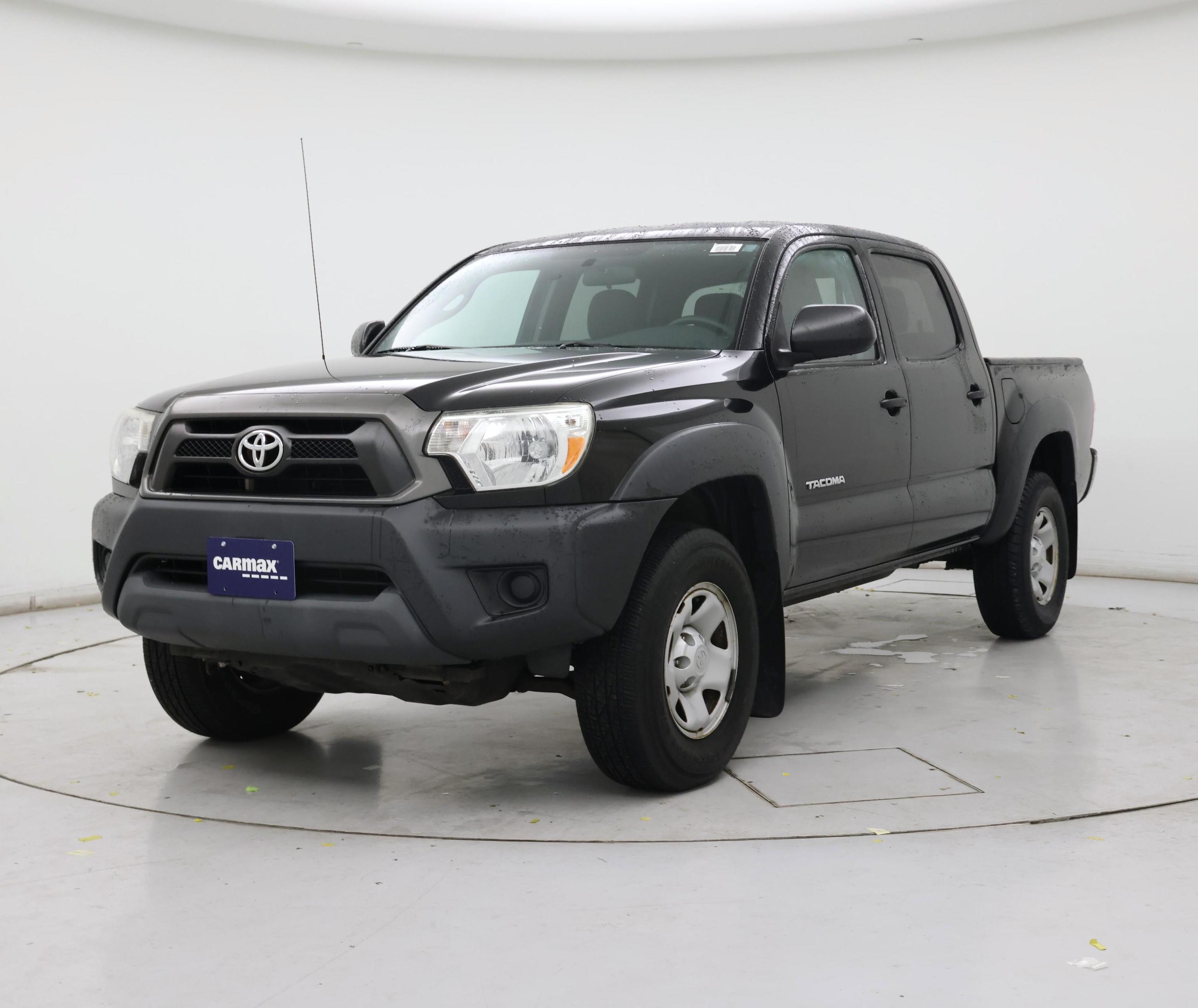 Thumbnail: 2015 Toyota Tacoma - 4