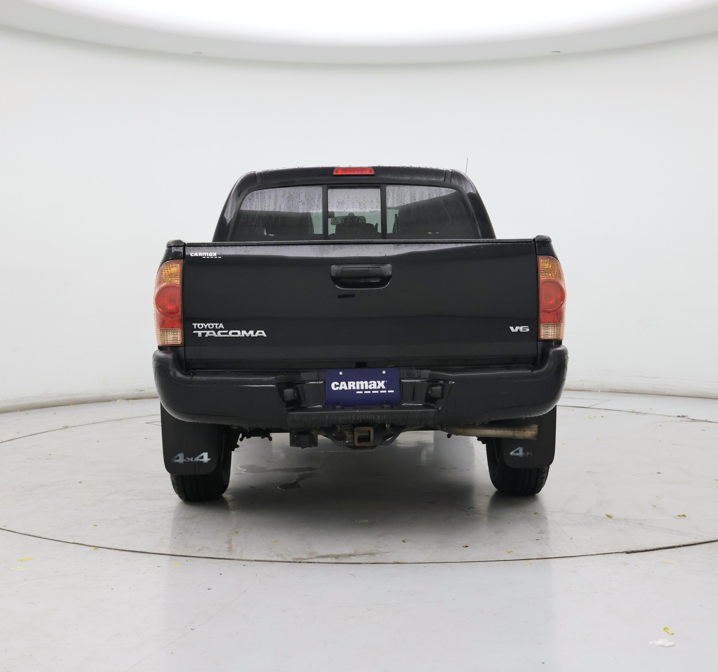 Thumbnail: 2015 Toyota Tacoma - 6