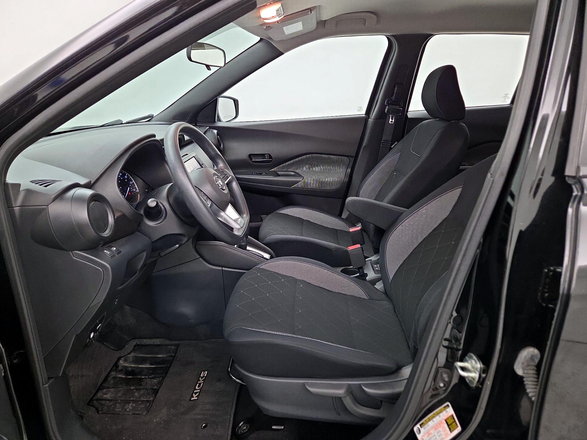 Thumbnail: 2019 Nissan Kicks - 11