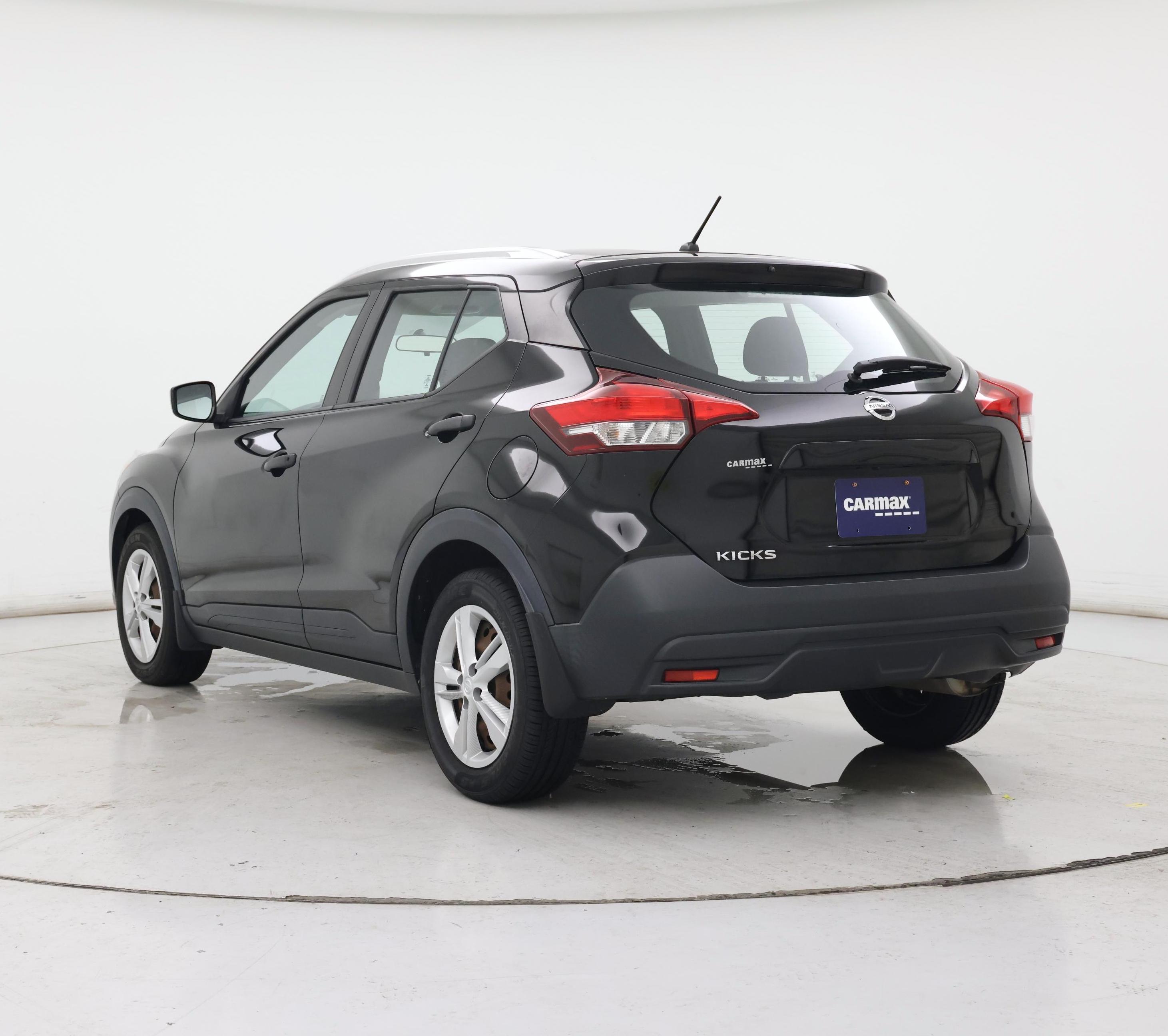 Thumbnail: 2019 Nissan Kicks - 2