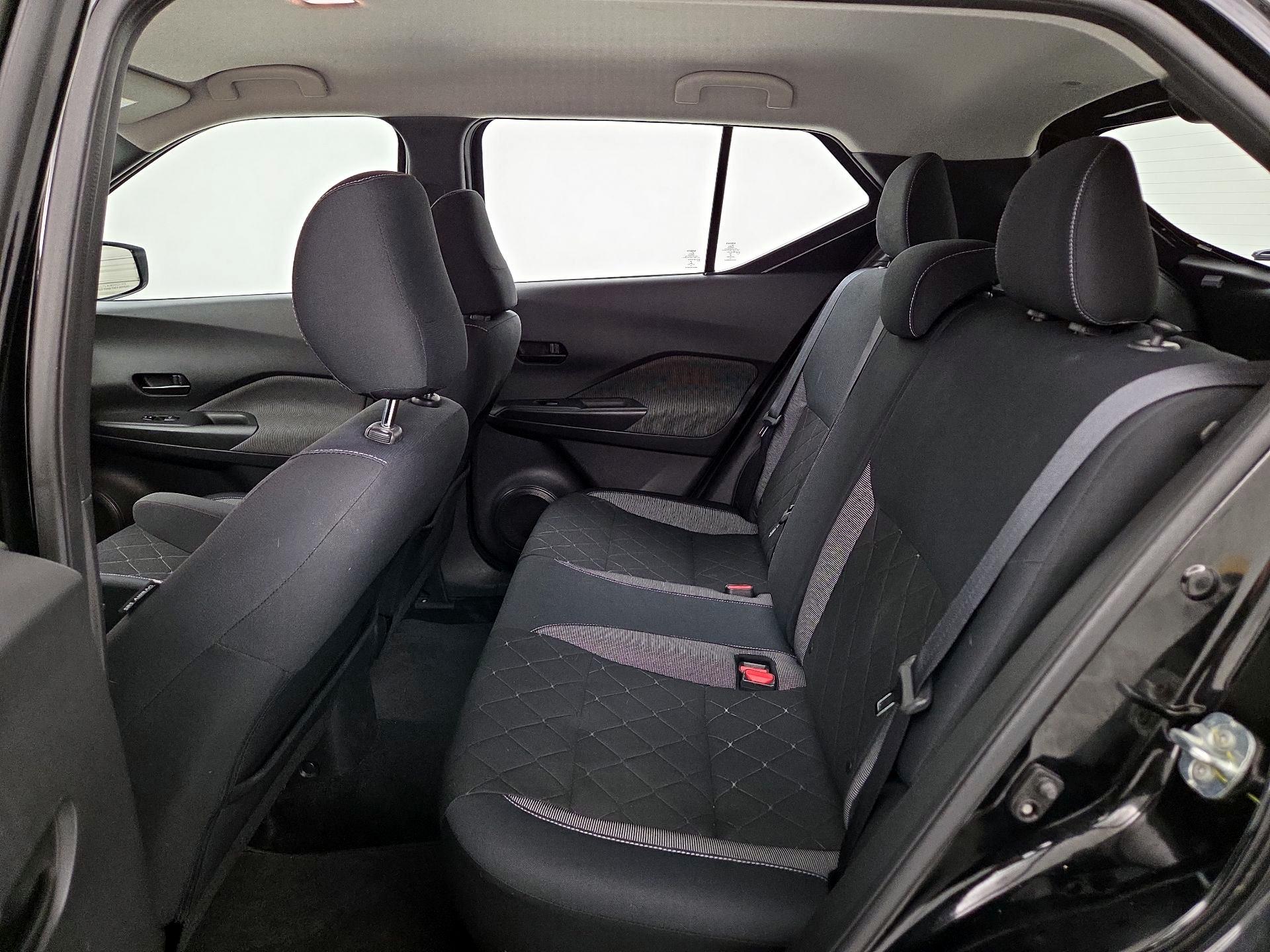 Thumbnail: 2019 Nissan Kicks - 19