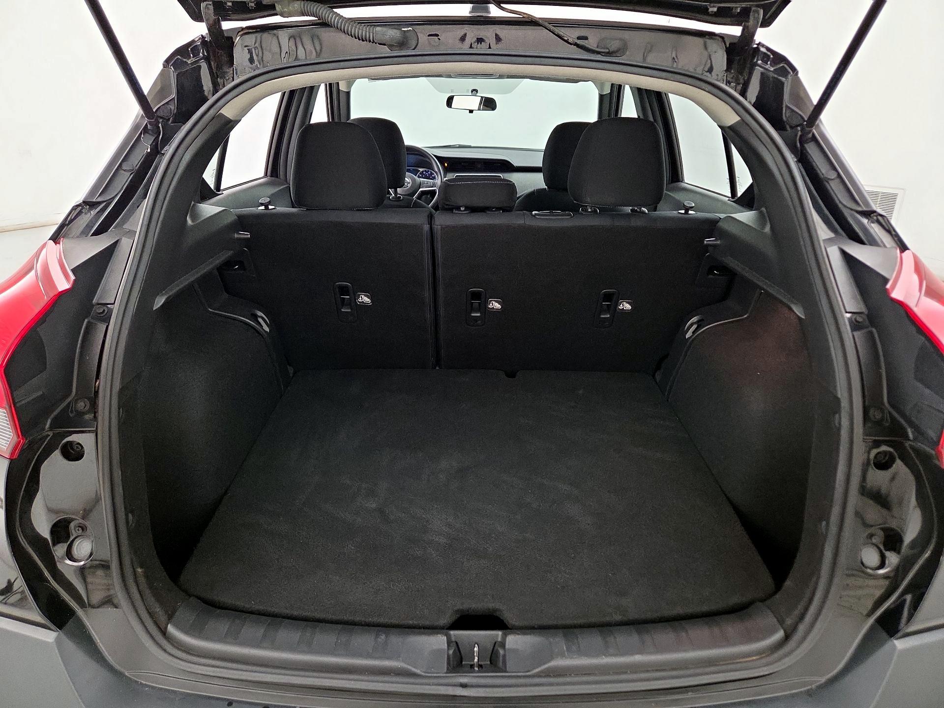 Thumbnail: 2019 Nissan Kicks - 20