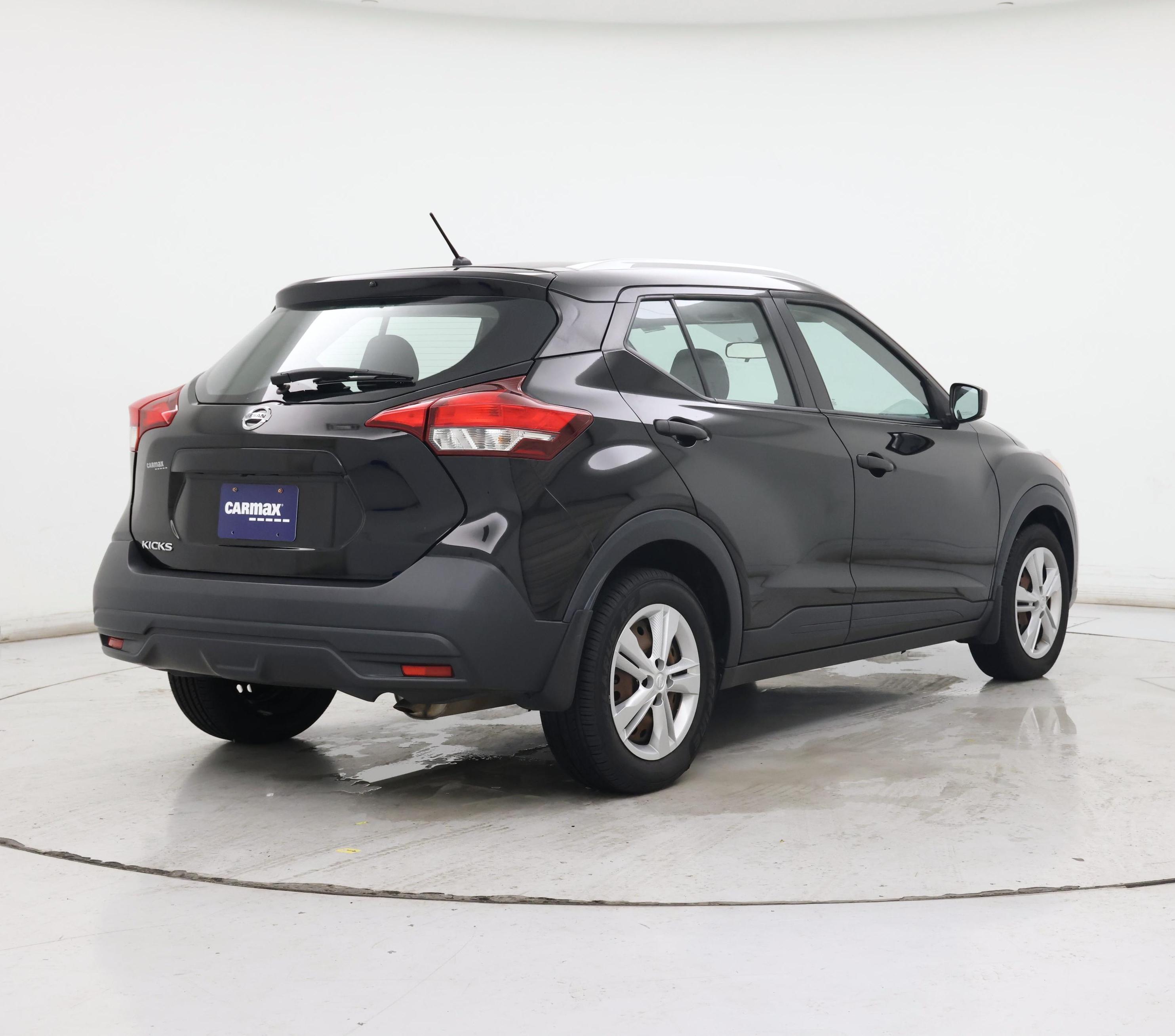 Thumbnail: 2019 Nissan Kicks - 8