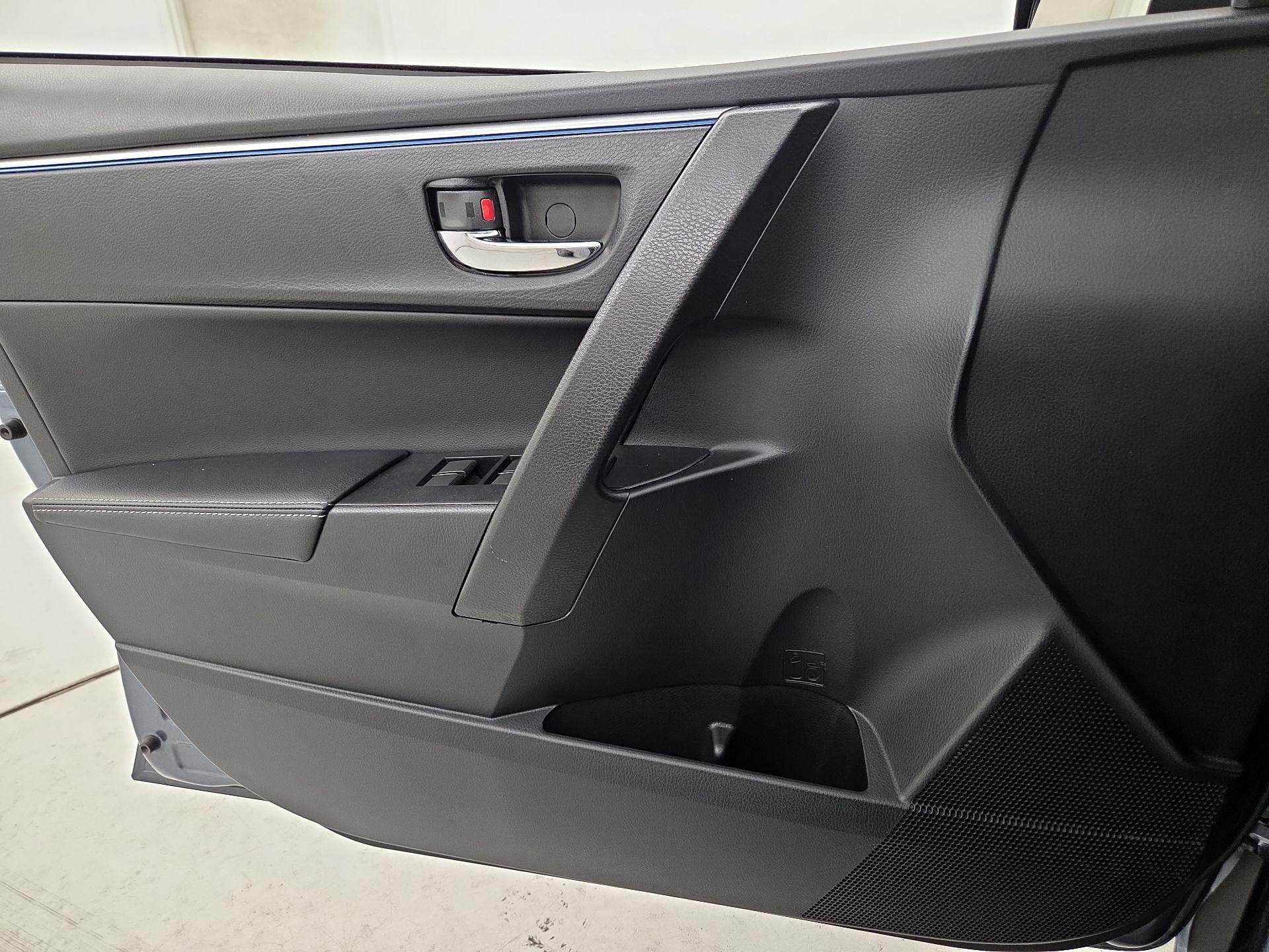 Thumbnail: 2014 Toyota Corolla - 12