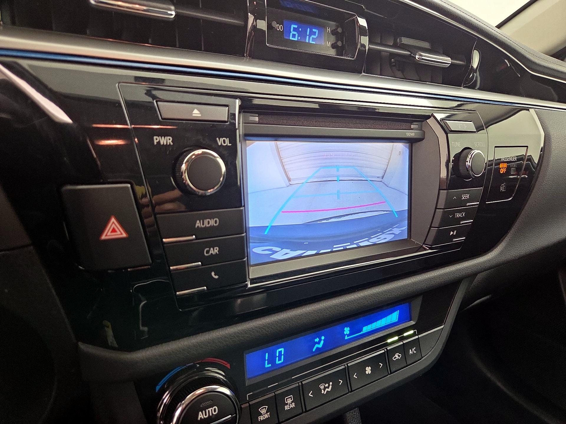 Thumbnail: 2014 Toyota Corolla - 14