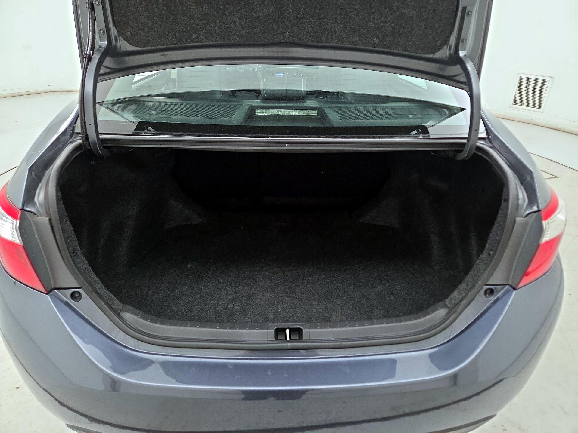 Thumbnail: 2014 Toyota Corolla - 20