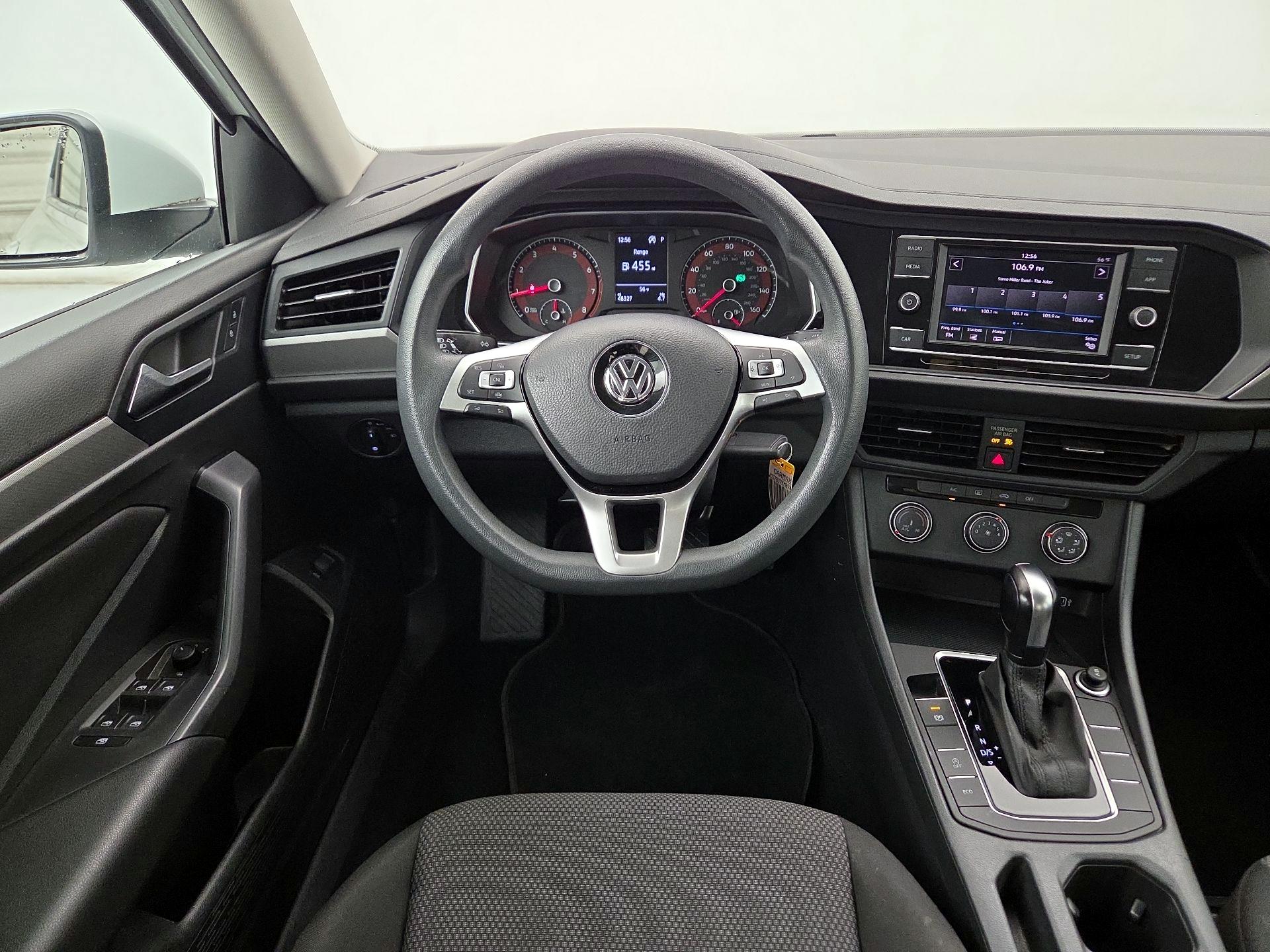 Thumbnail: 2019 Volkswagen Jetta - 10