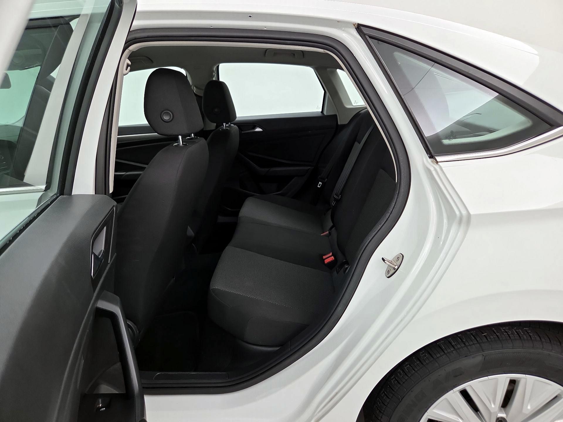 Thumbnail: 2019 Volkswagen Jetta - 19