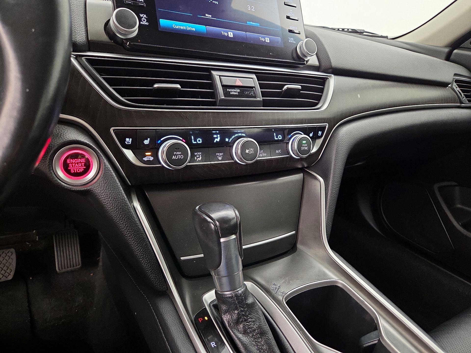 Thumbnail: 2018 Honda Accord - 17