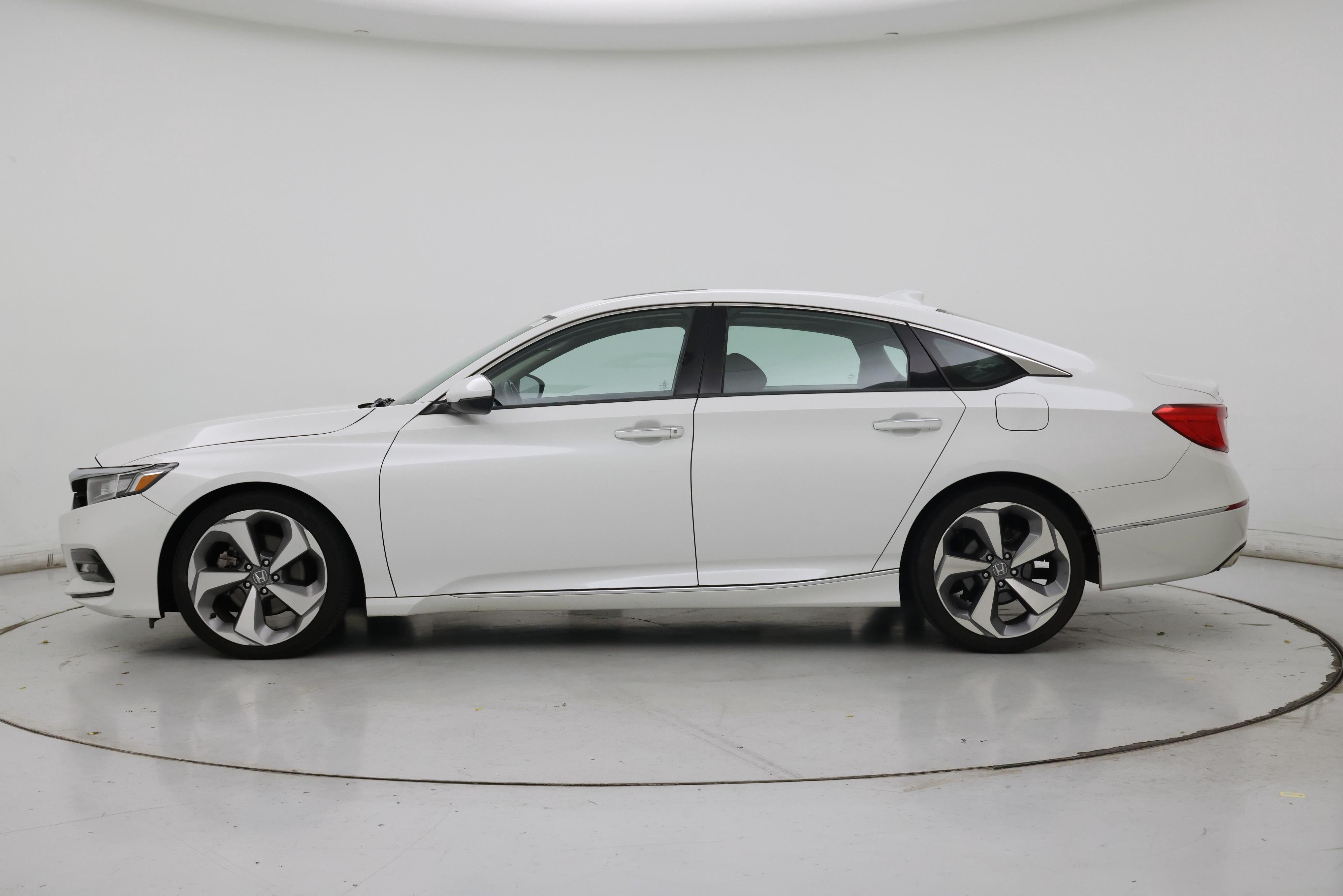 Thumbnail: 2018 Honda Accord - 3