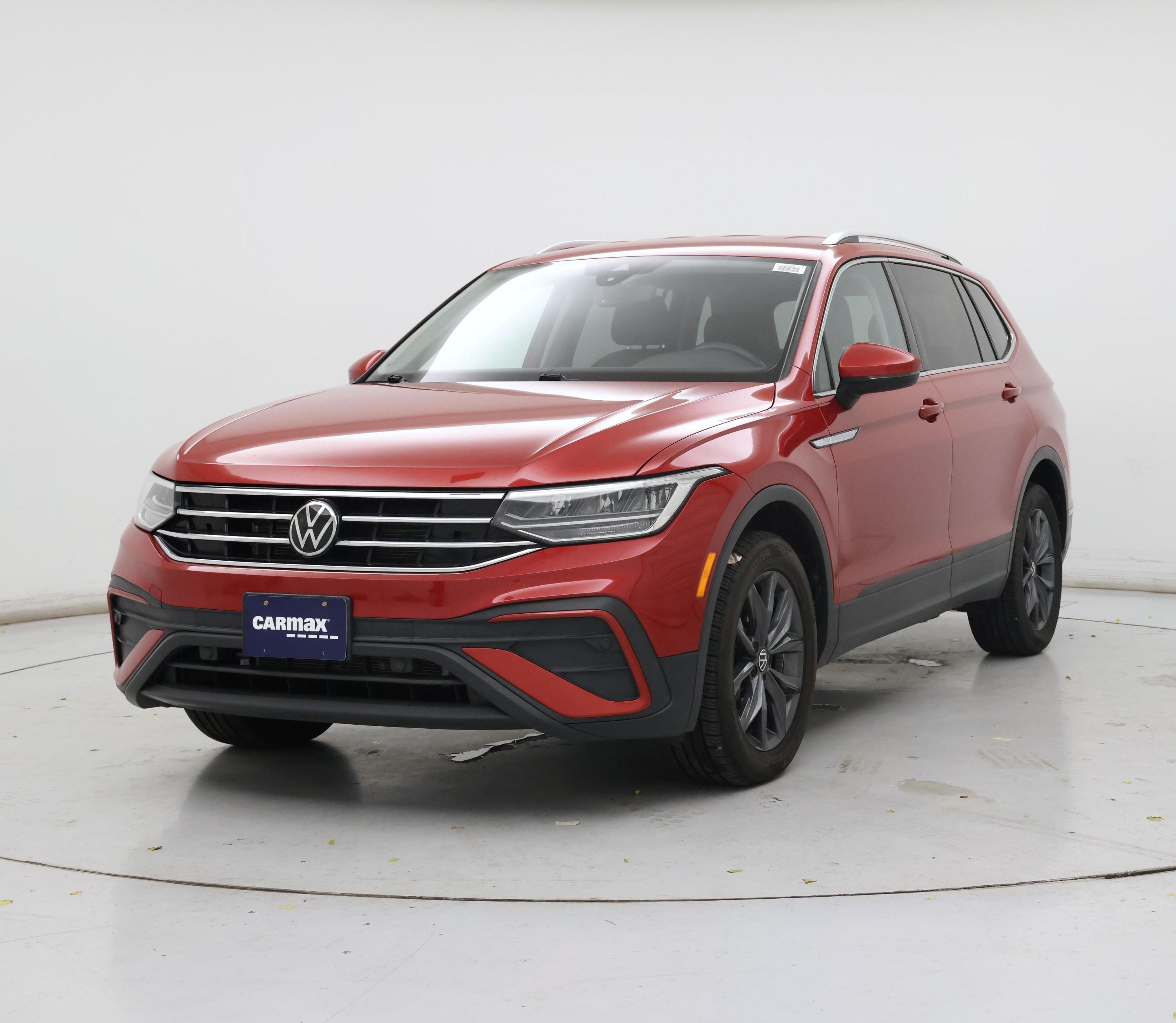 Thumbnail: 2022 Volkswagen Tiguan - 4