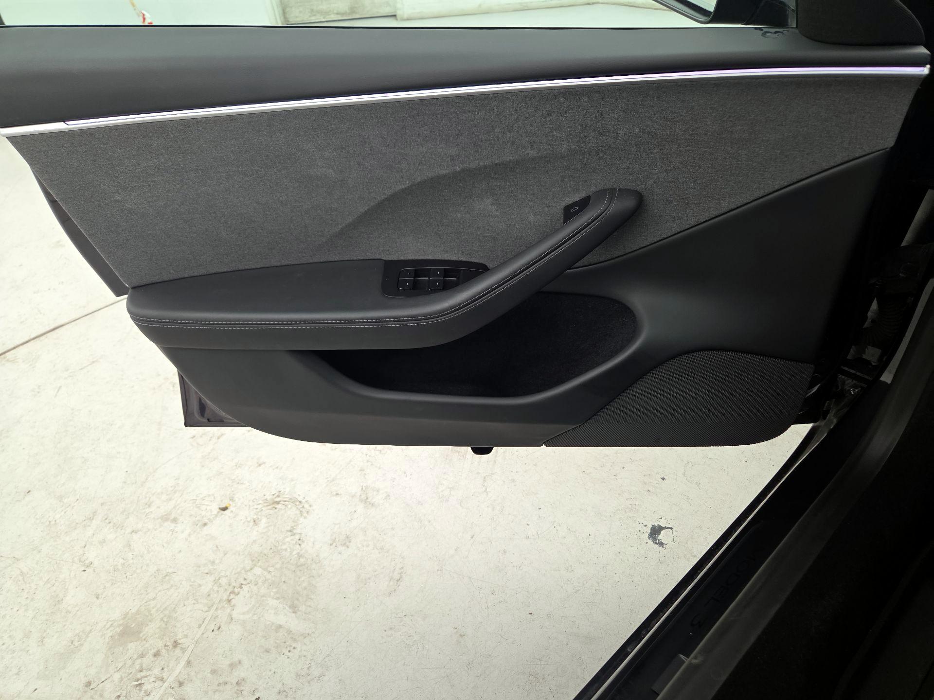 Thumbnail: 2024 Tesla Model 3 - 12