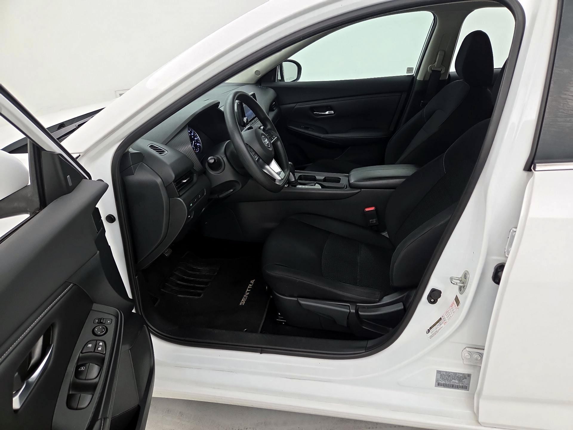 Thumbnail: 2021 Nissan Sentra - 11