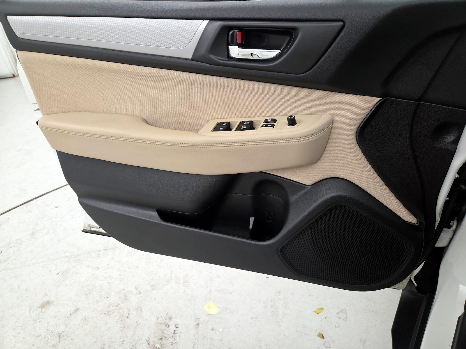 2016 Subaru Outback Premium - Photo 13