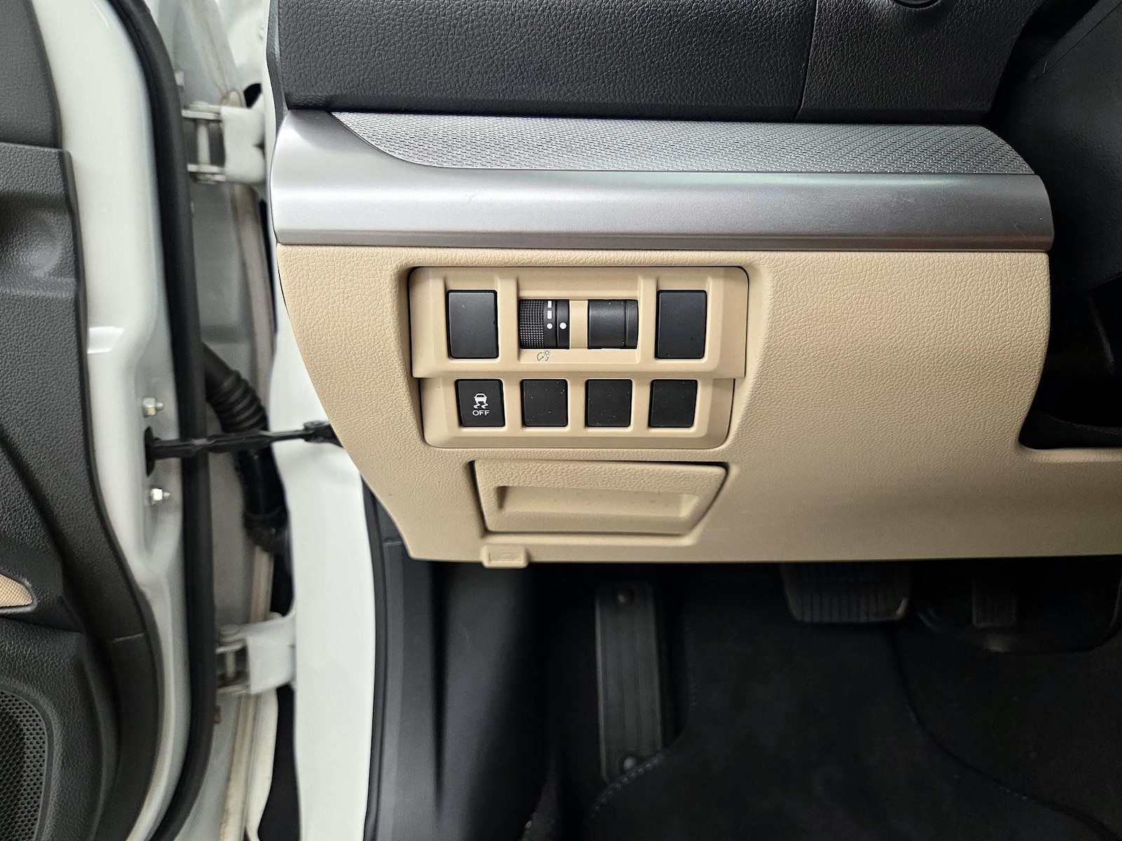 2016 Subaru Outback Premium - Photo 14