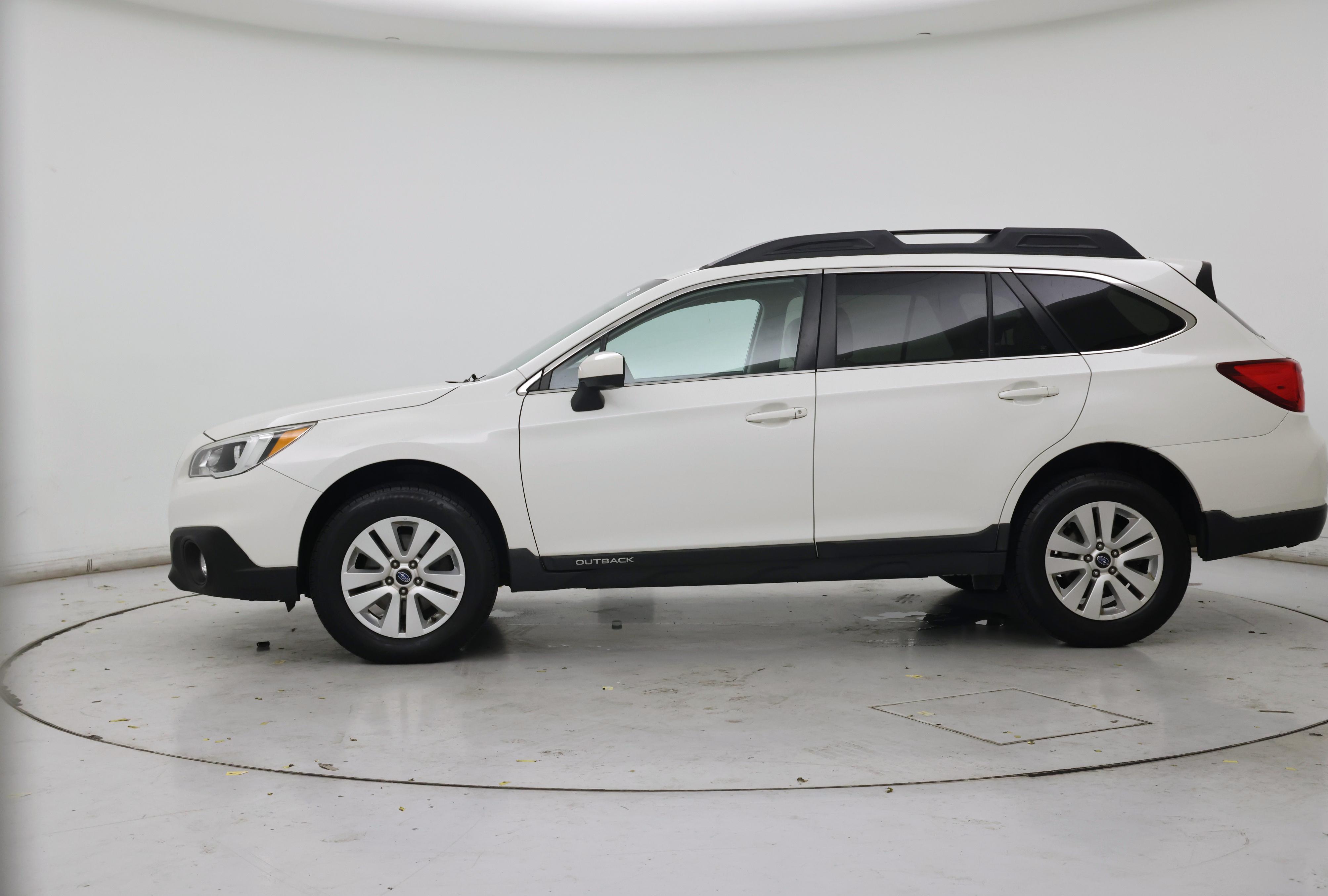 Thumbnail: 2016 Subaru Outback - 3