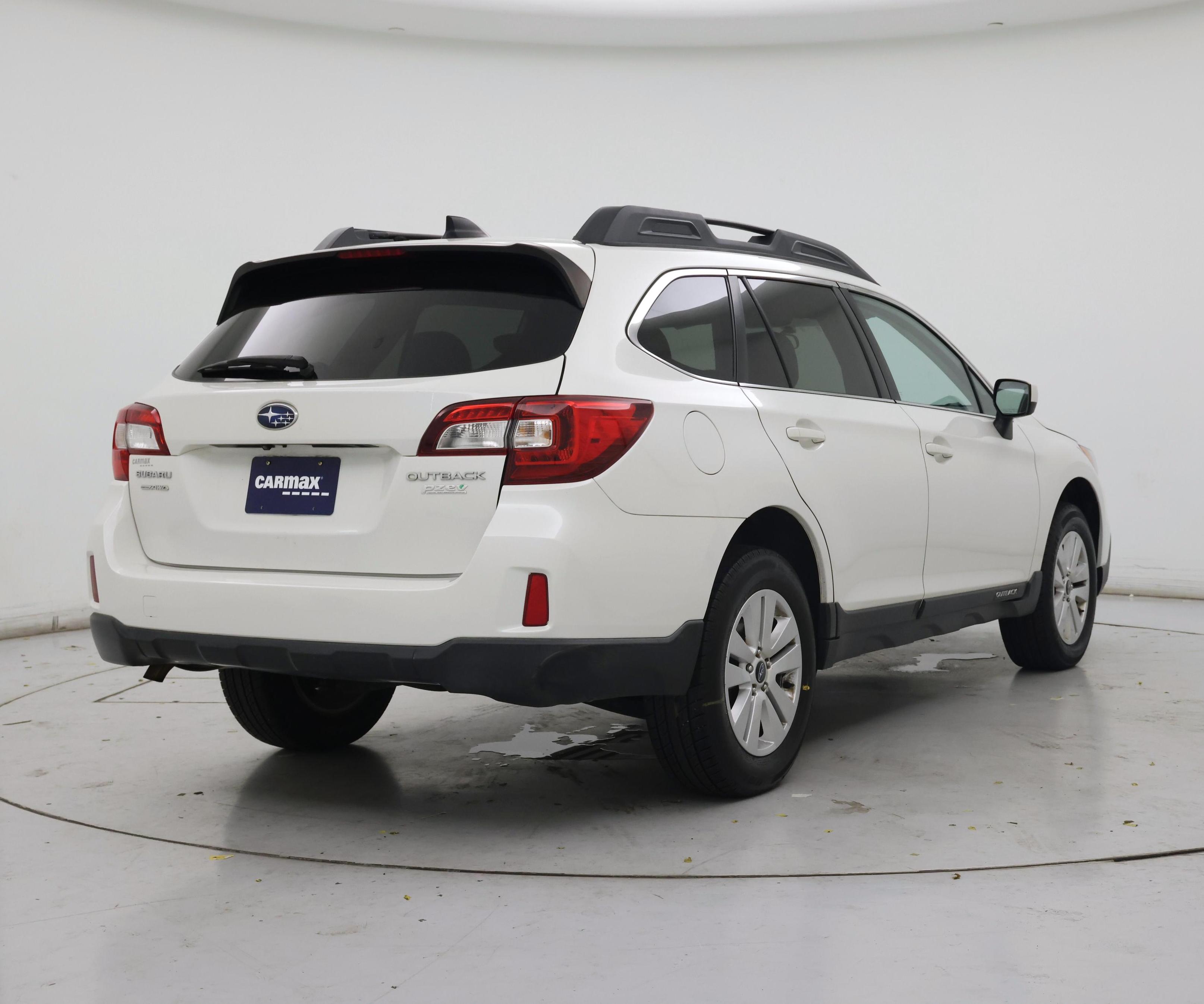 Thumbnail: 2016 Subaru Outback - 8