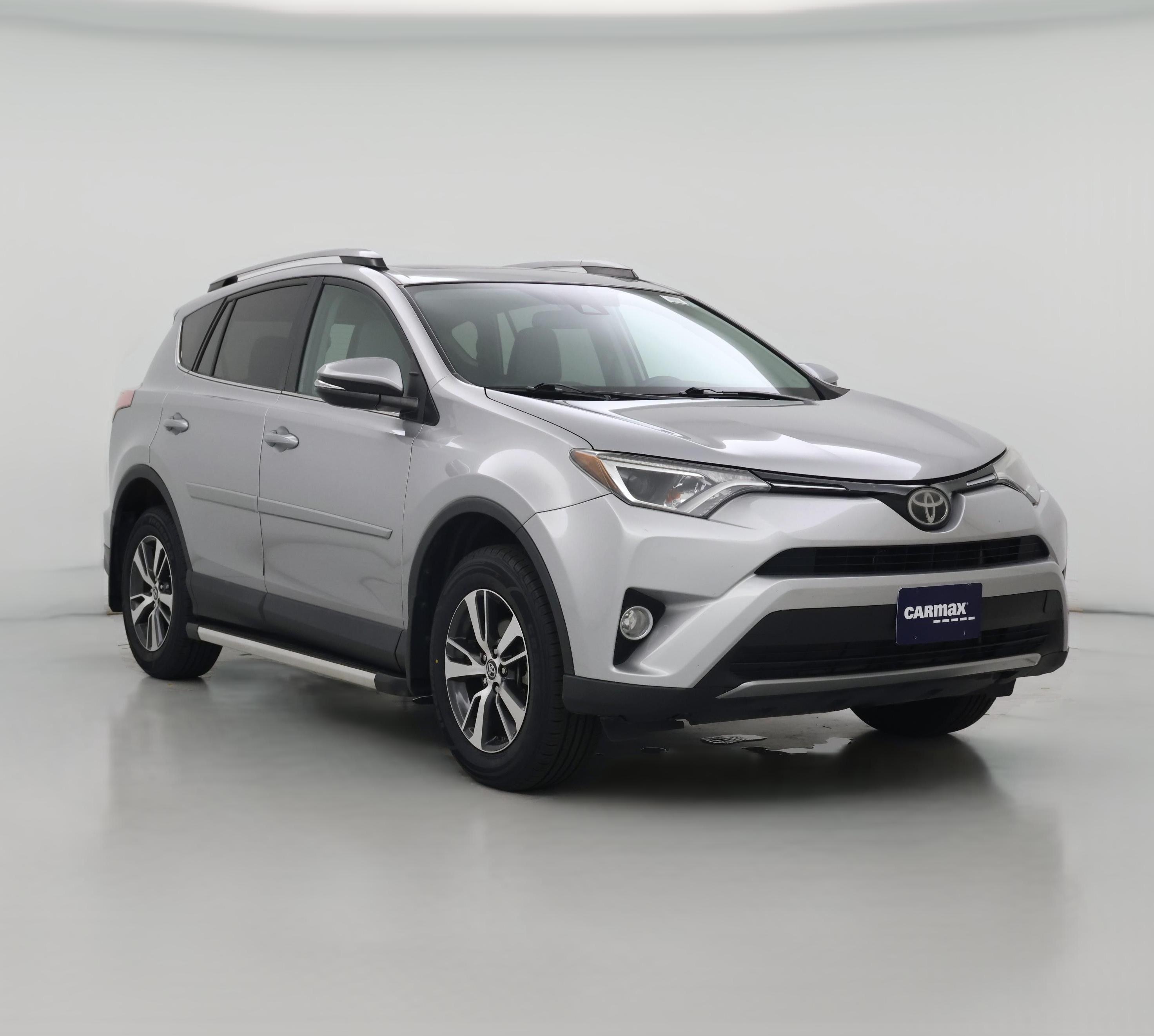 Thumbnail: 2017 Toyota RAV4 - 1