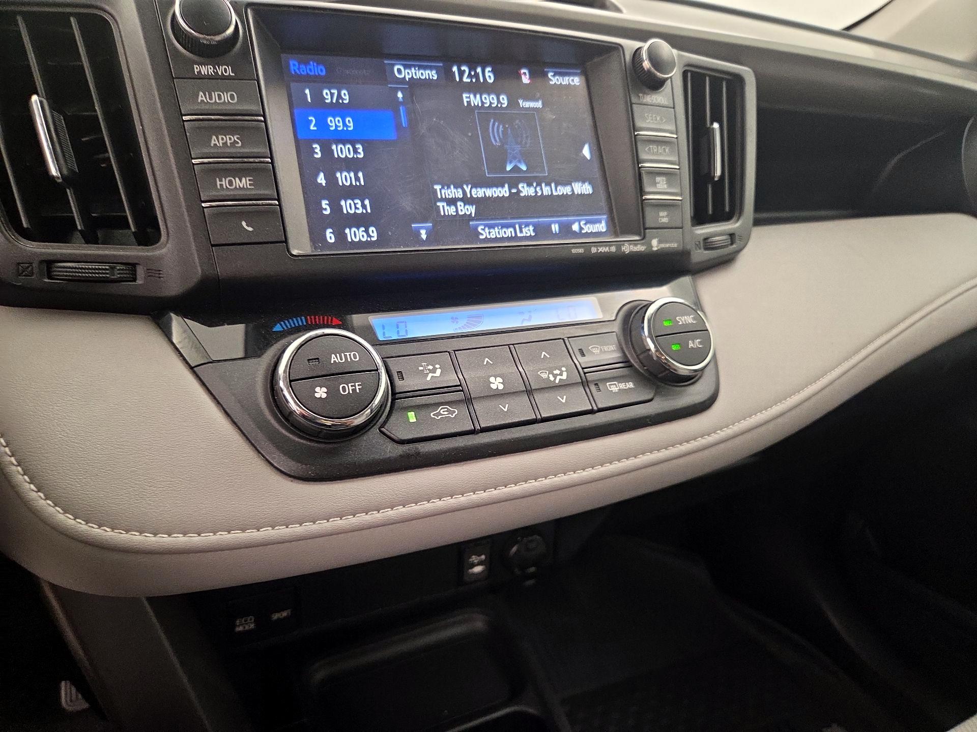 Thumbnail: 2017 Toyota RAV4 - 16