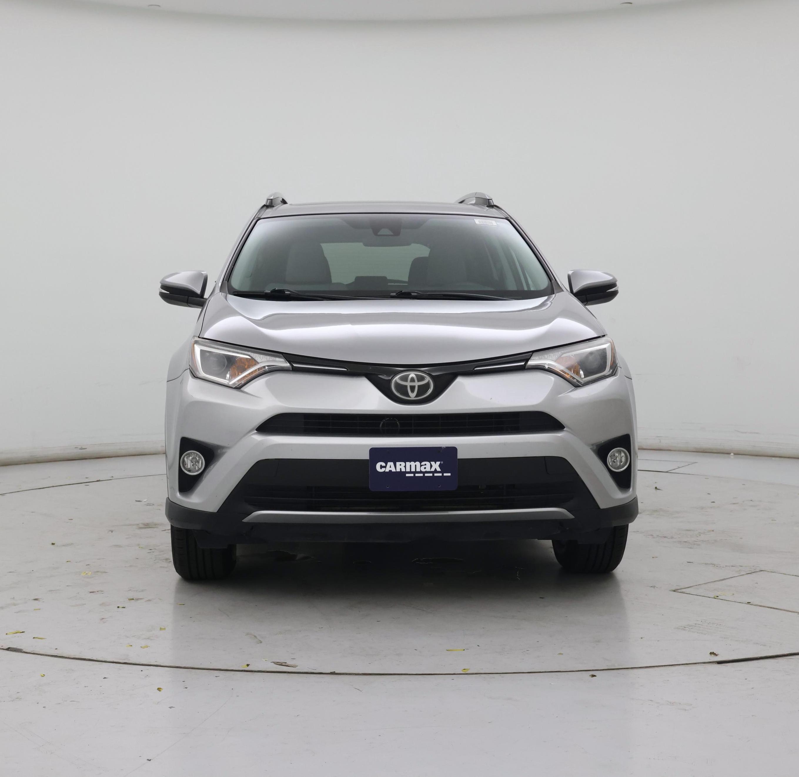Thumbnail: 2017 Toyota RAV4 - 5
