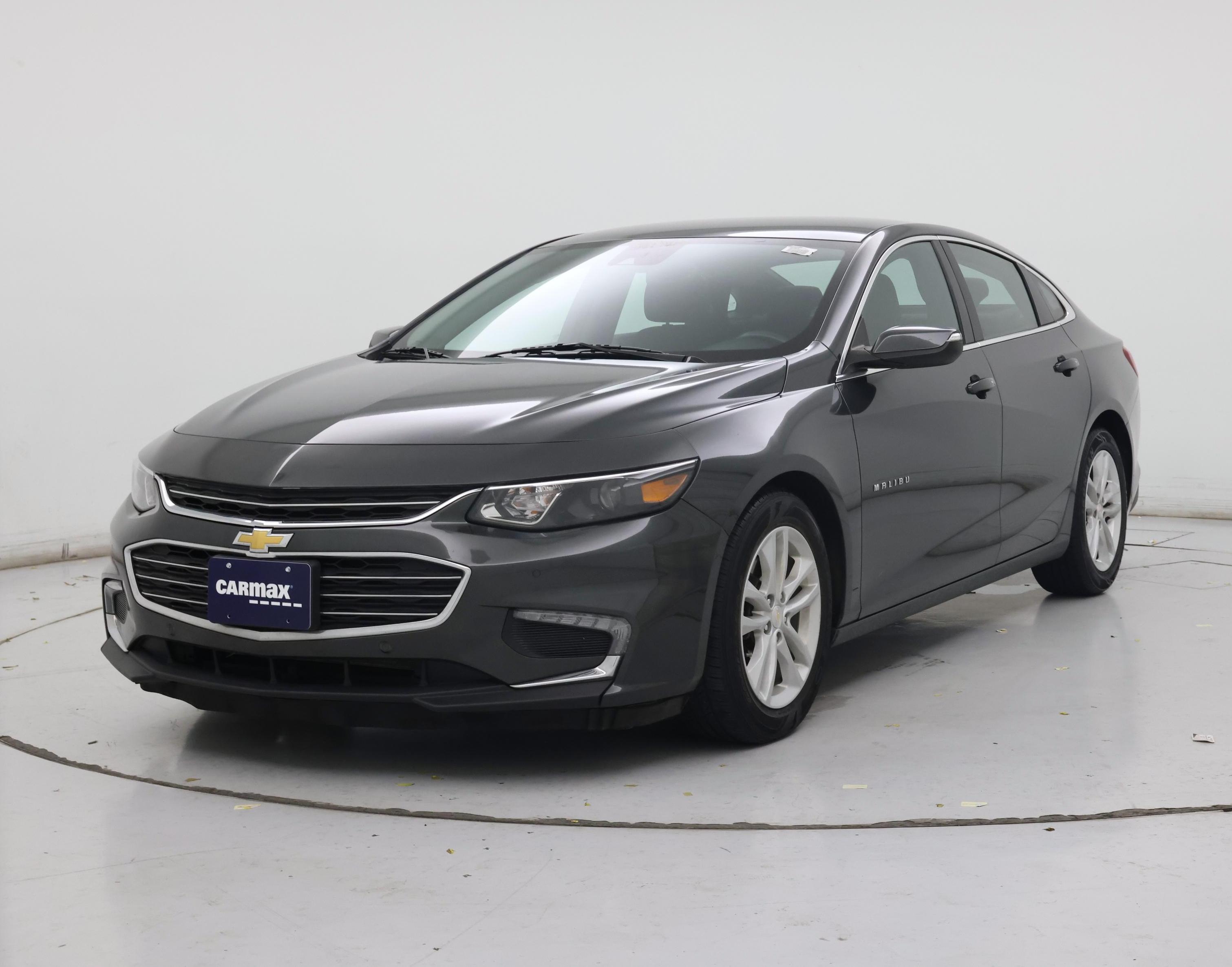 Thumbnail: 2018 Chevrolet Malibu - 4