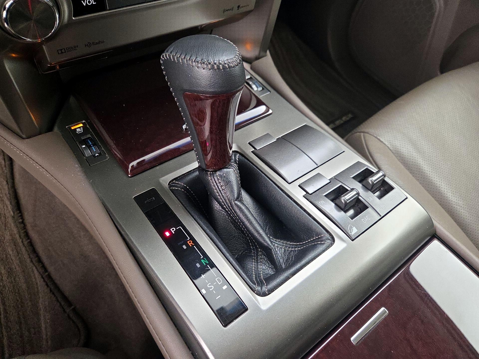 Thumbnail: 2014 Lexus GX - 18
