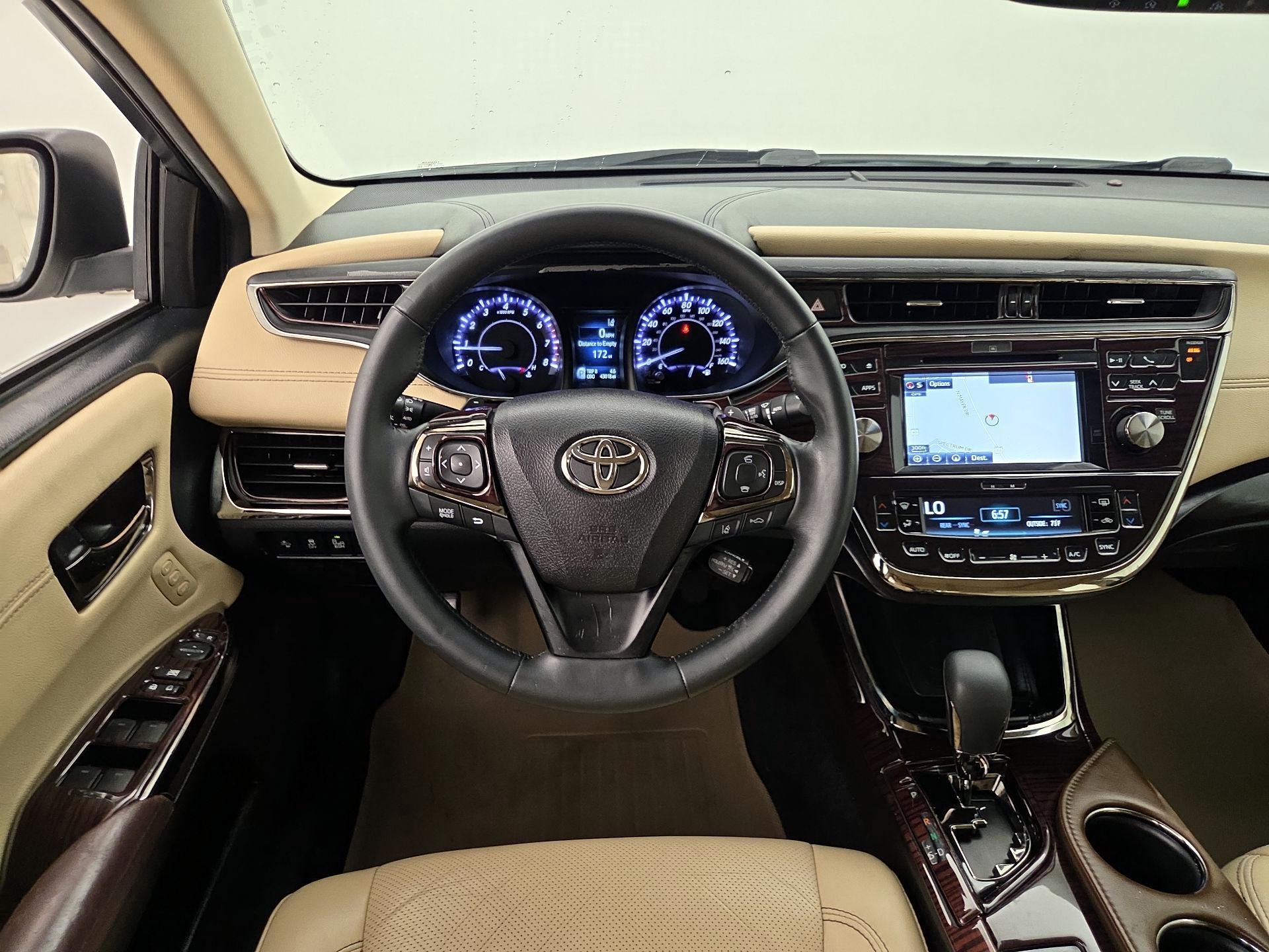 Thumbnail: 2016 Toyota Avalon - 10