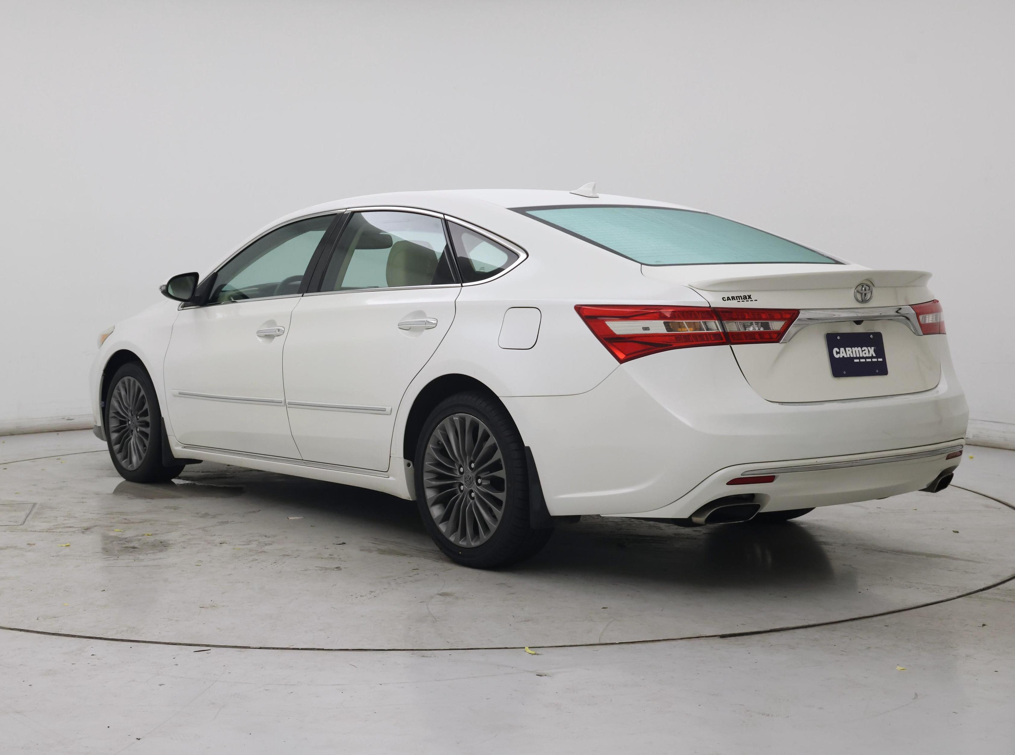 Thumbnail: 2016 Toyota Avalon - 2
