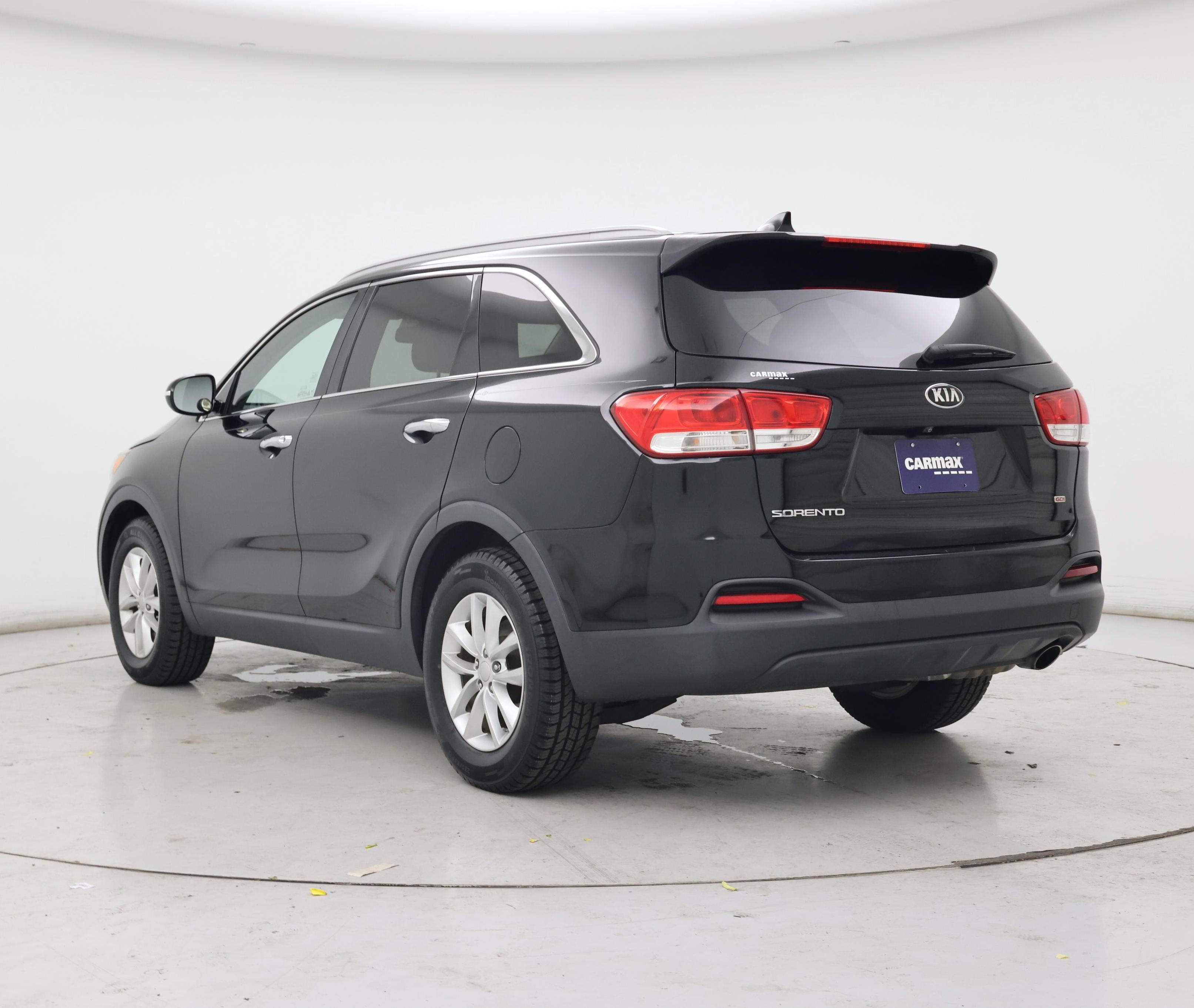 Thumbnail: 2016 Kia Sorento - 2