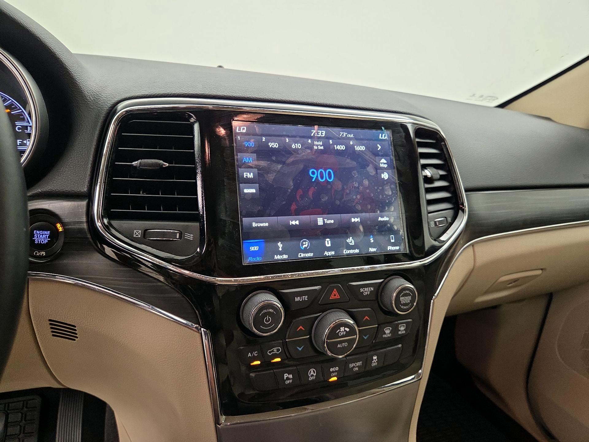 Thumbnail: 2019 Jeep Grand Cherokee - 16