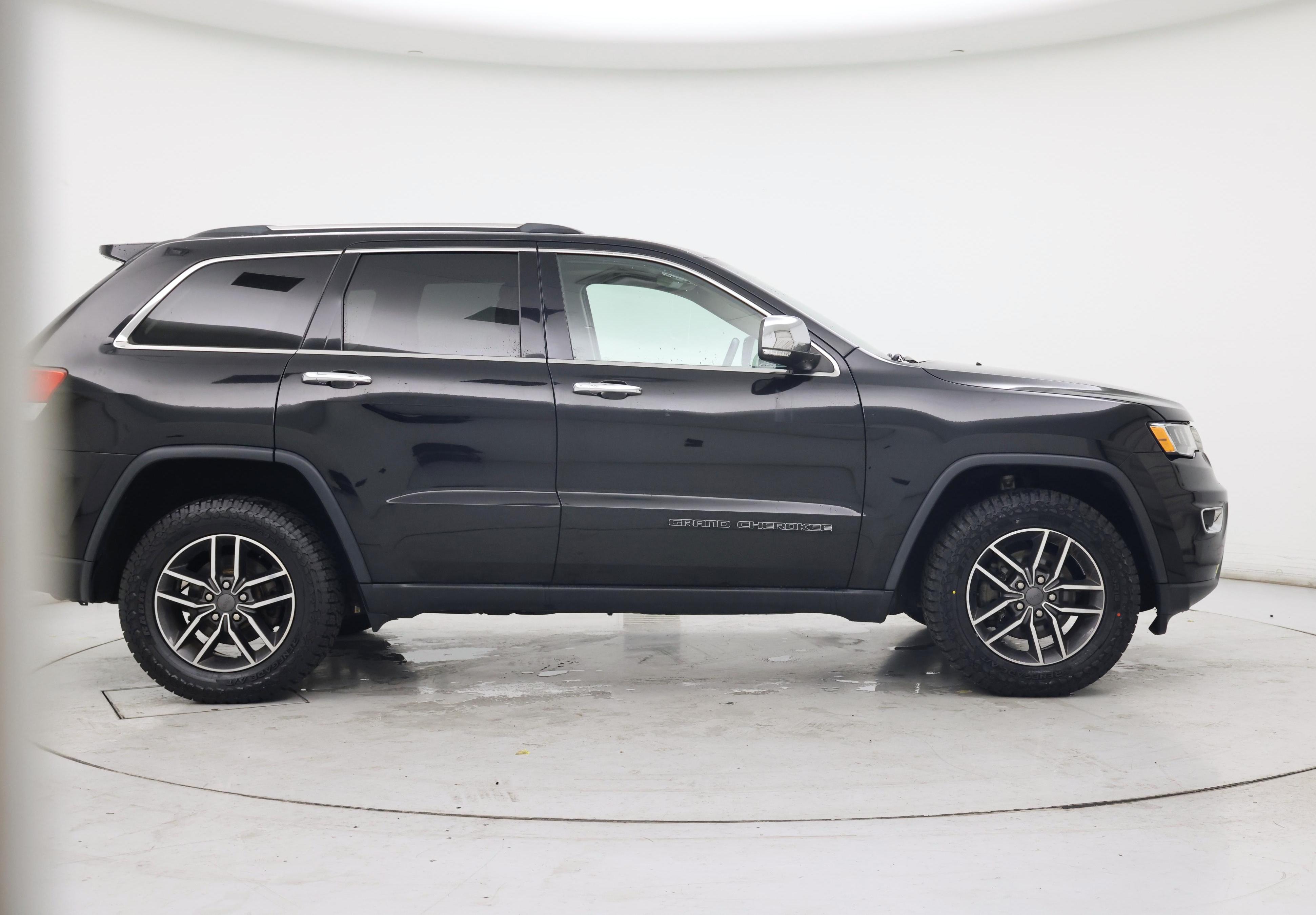 Thumbnail: 2019 Jeep Grand Cherokee - 7
