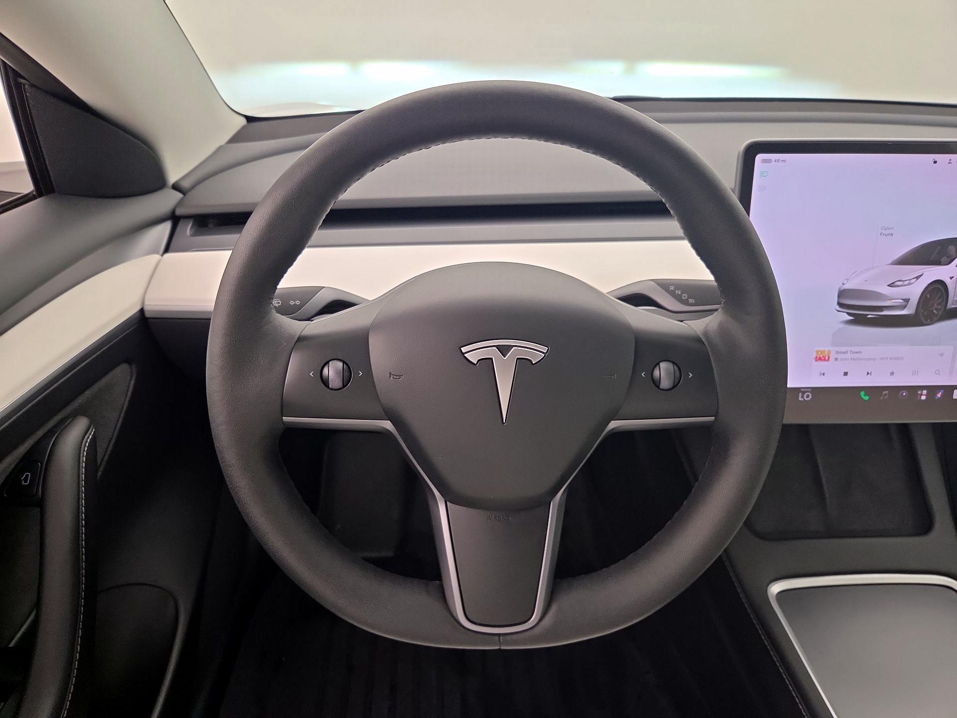 Thumbnail: 2023 Tesla Model 3 - 10