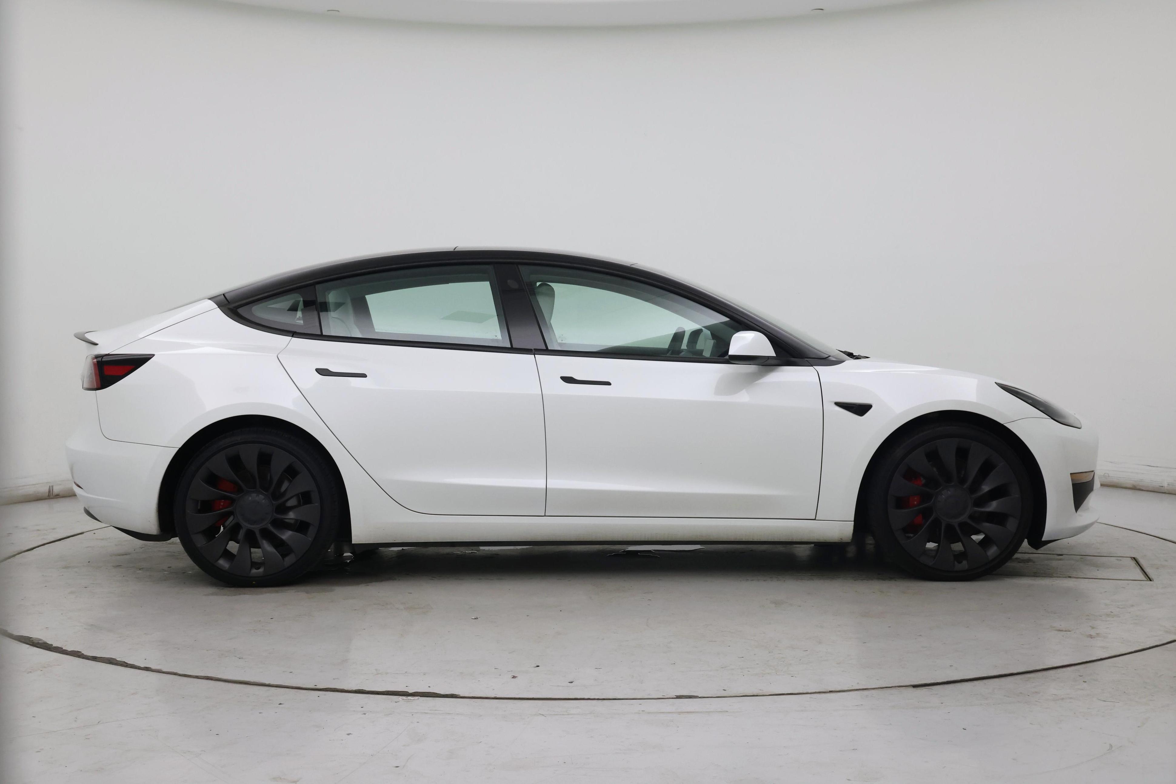 Thumbnail: 2023 Tesla Model 3 - 7