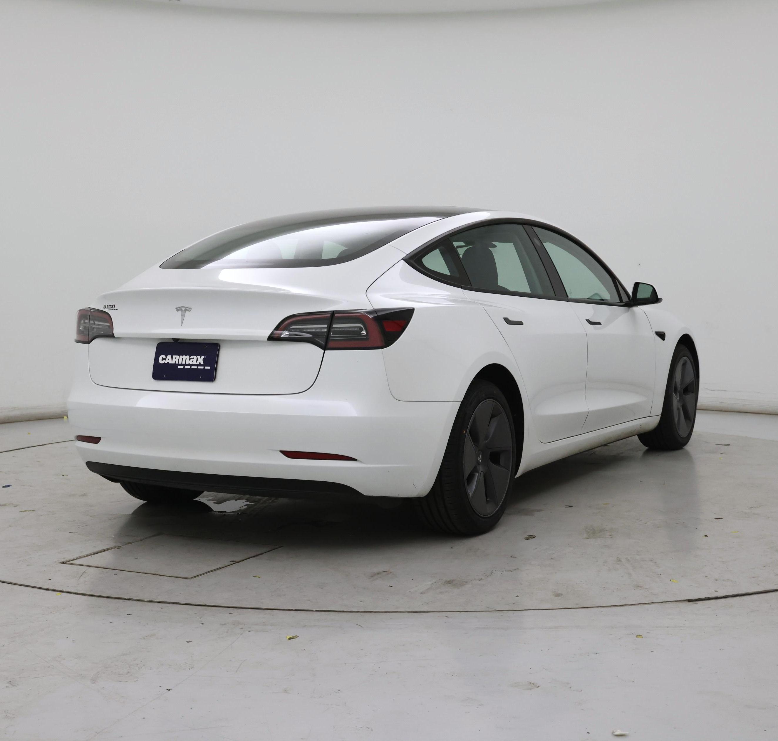 Thumbnail: 2023 Tesla Model 3 - 8
