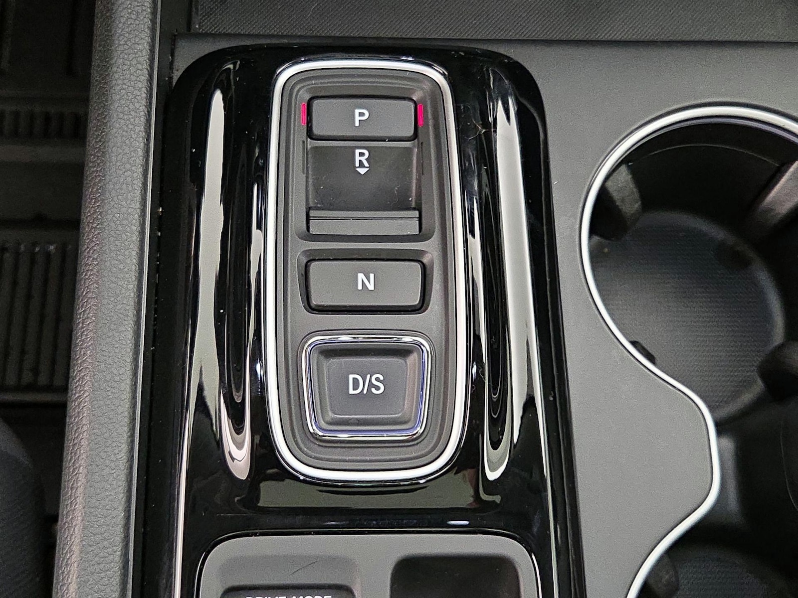 2025 Honda Pilot Touring - Photo 19
