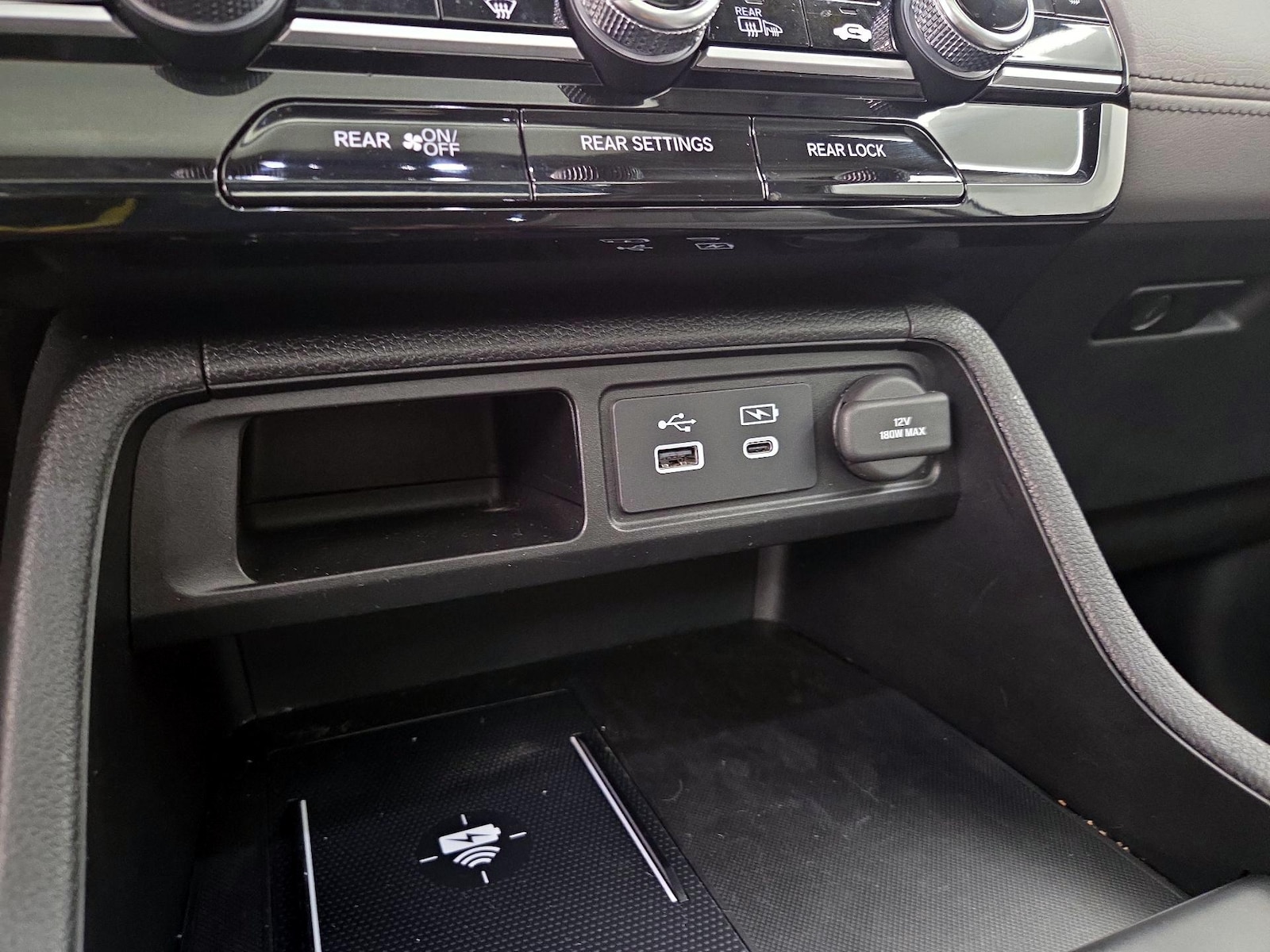 2025 Honda Pilot Touring - Photo 20