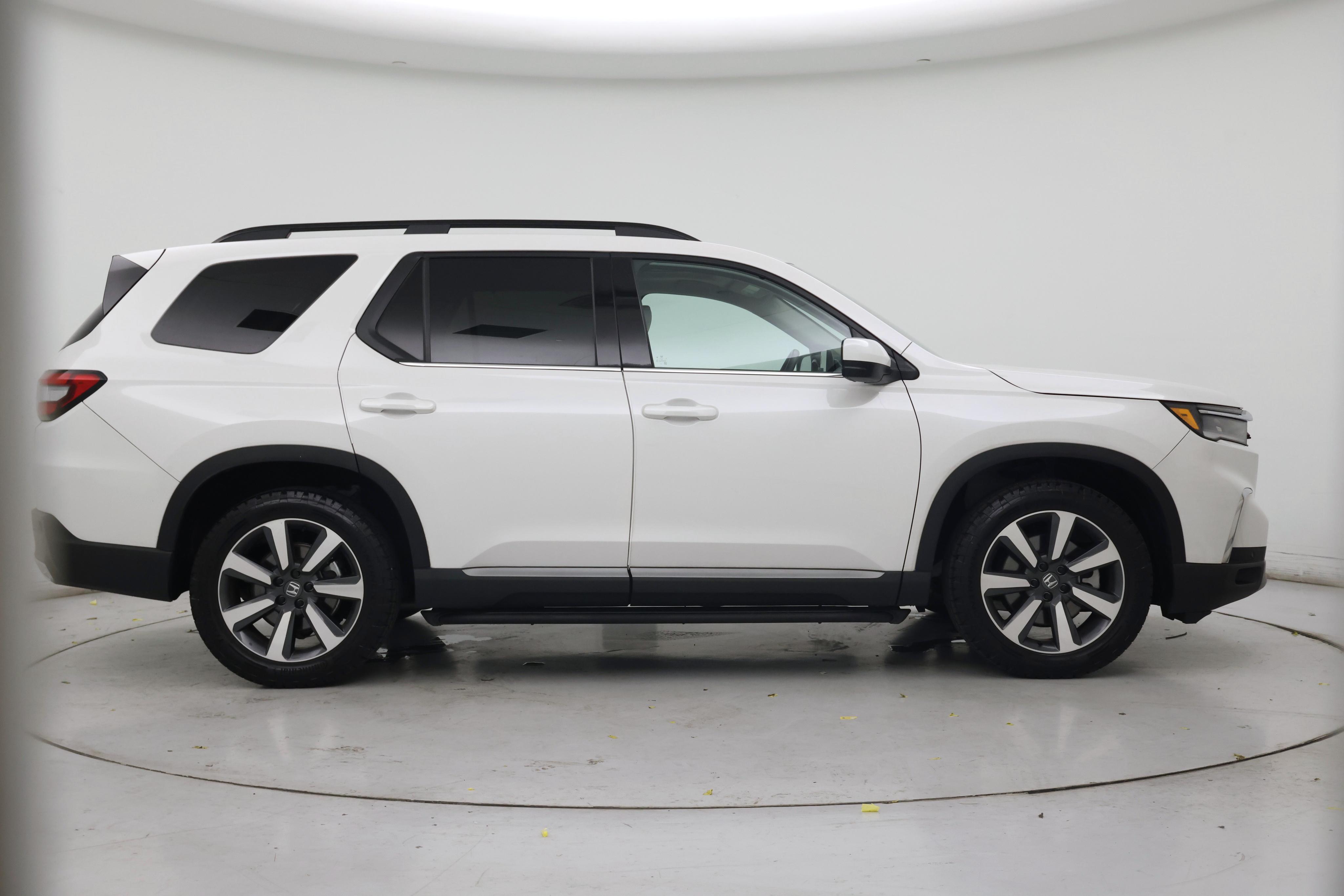 Thumbnail: 2025 Honda Pilot - 7
