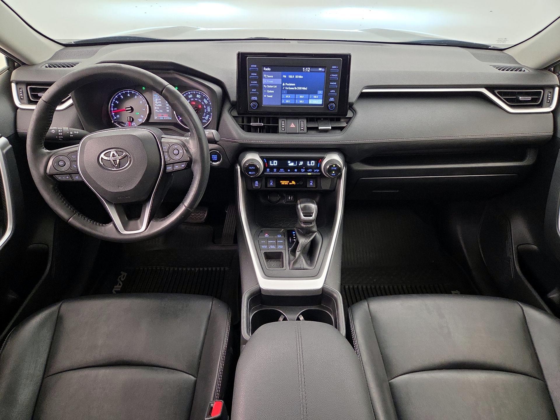 Thumbnail: 2019 Toyota RAV4 - 9