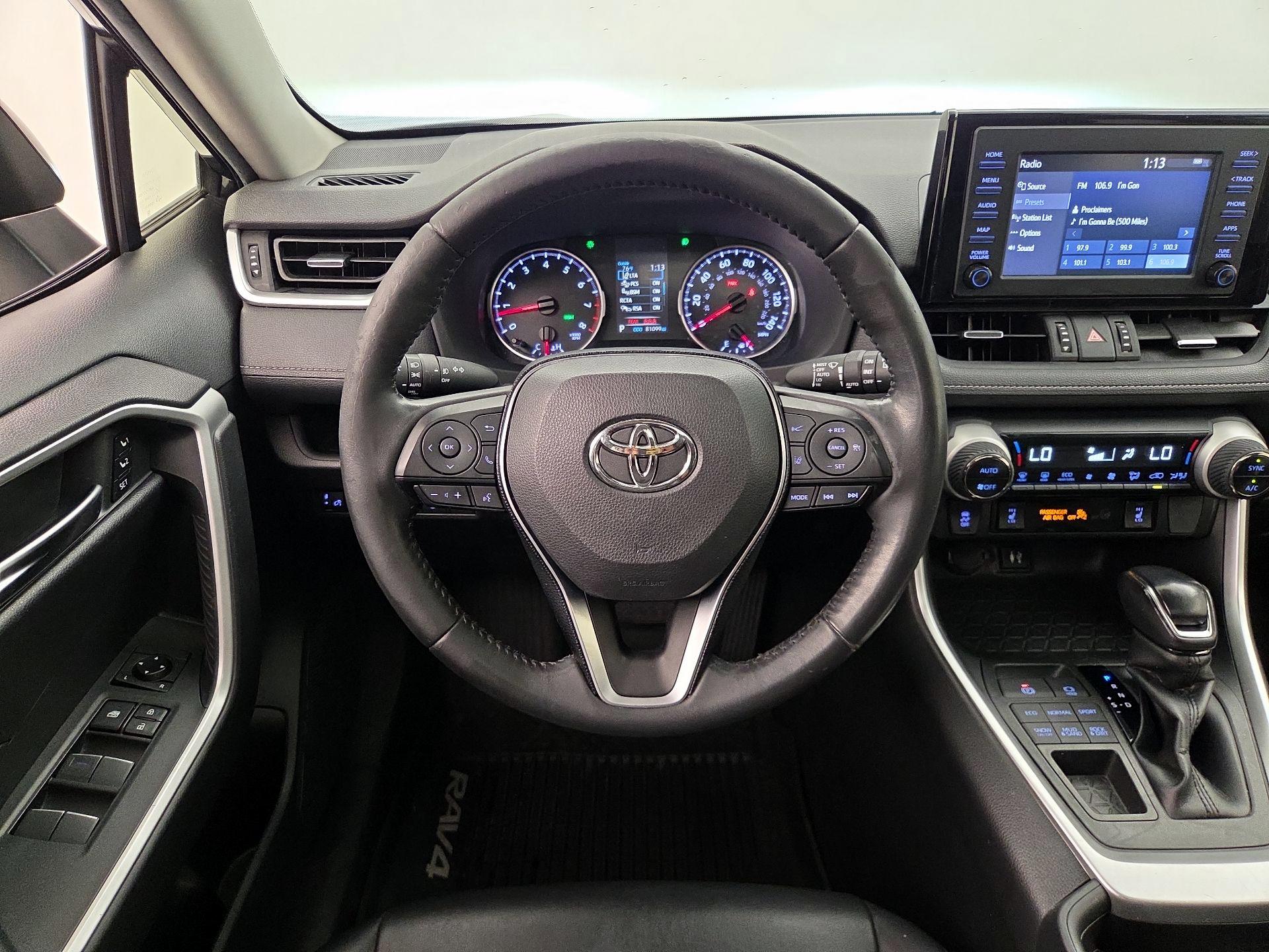 Thumbnail: 2019 Toyota RAV4 - 10