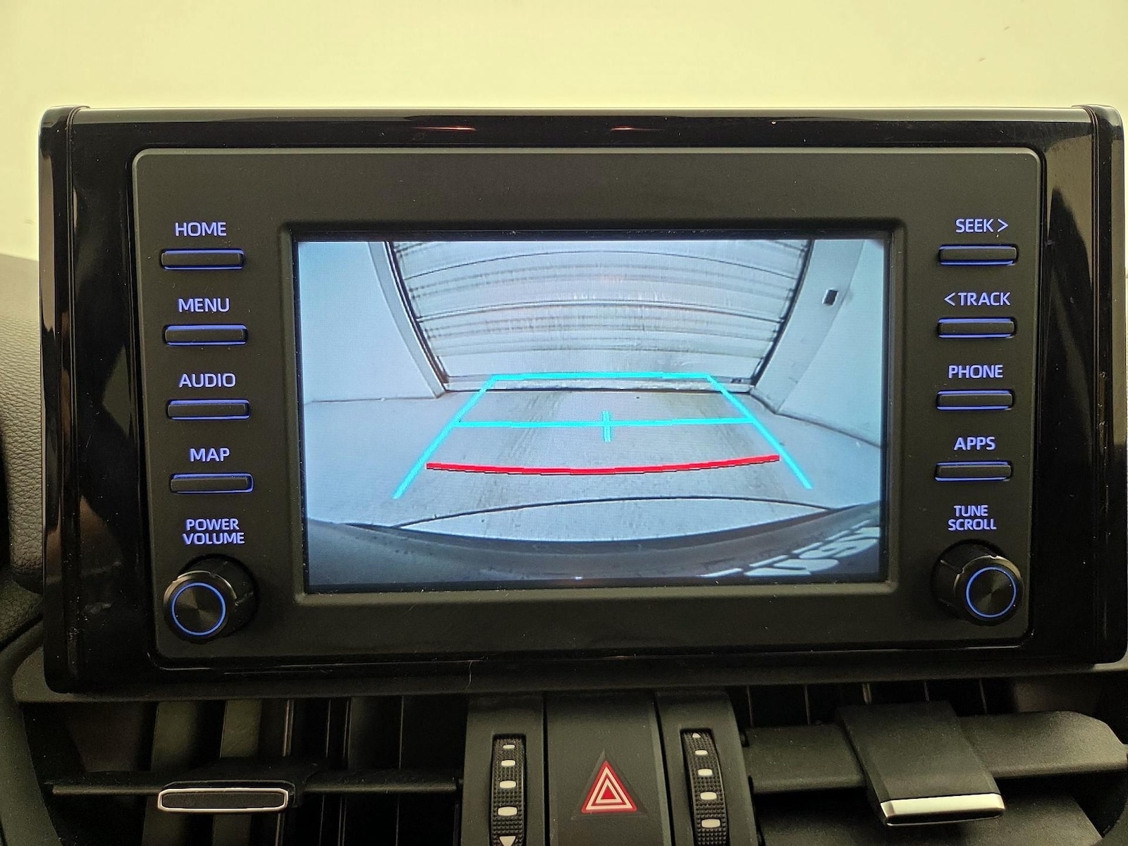 2019 Toyota RAV4 XLE Premium - Photo 15