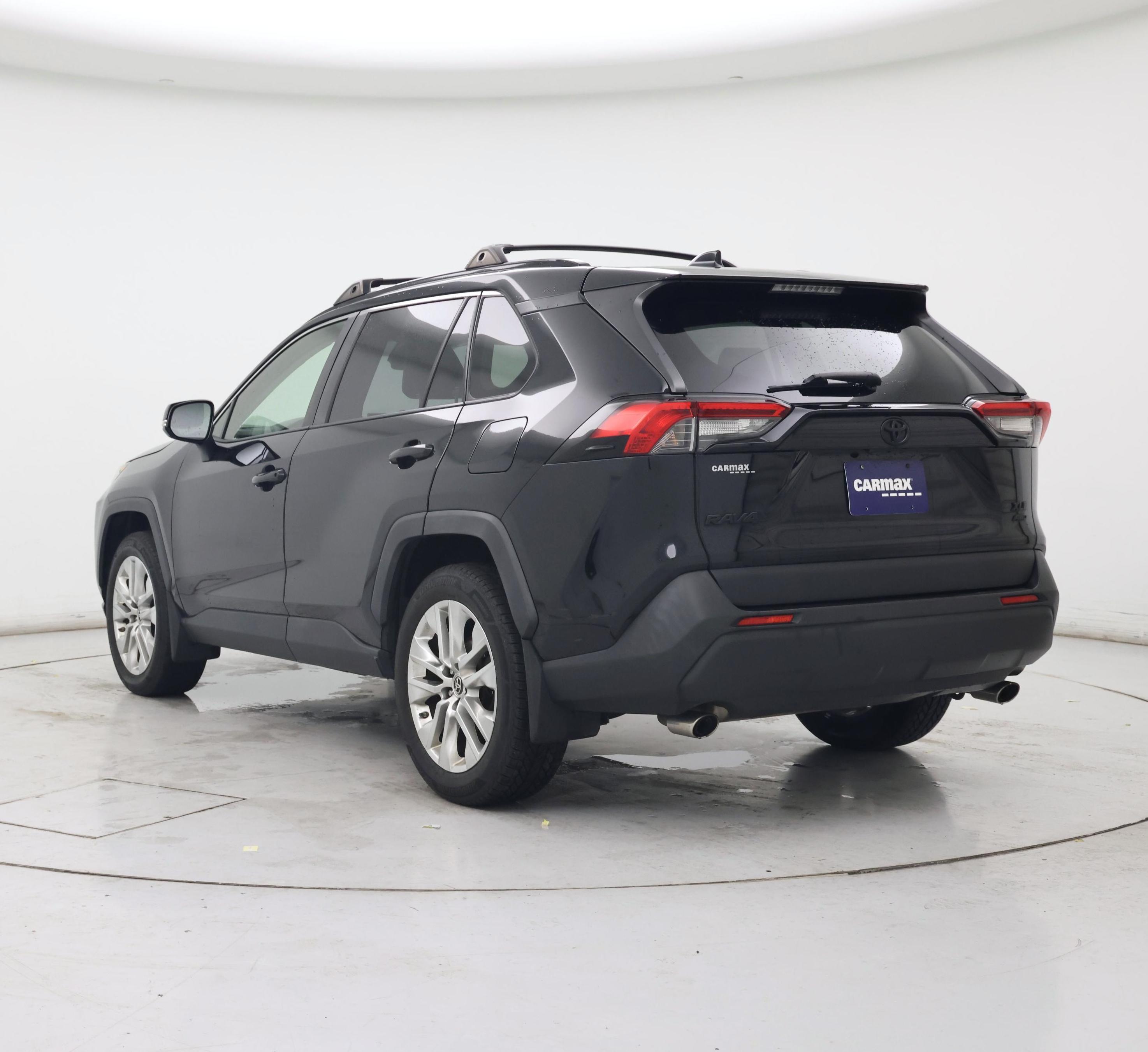 Thumbnail: 2019 Toyota RAV4 - 2