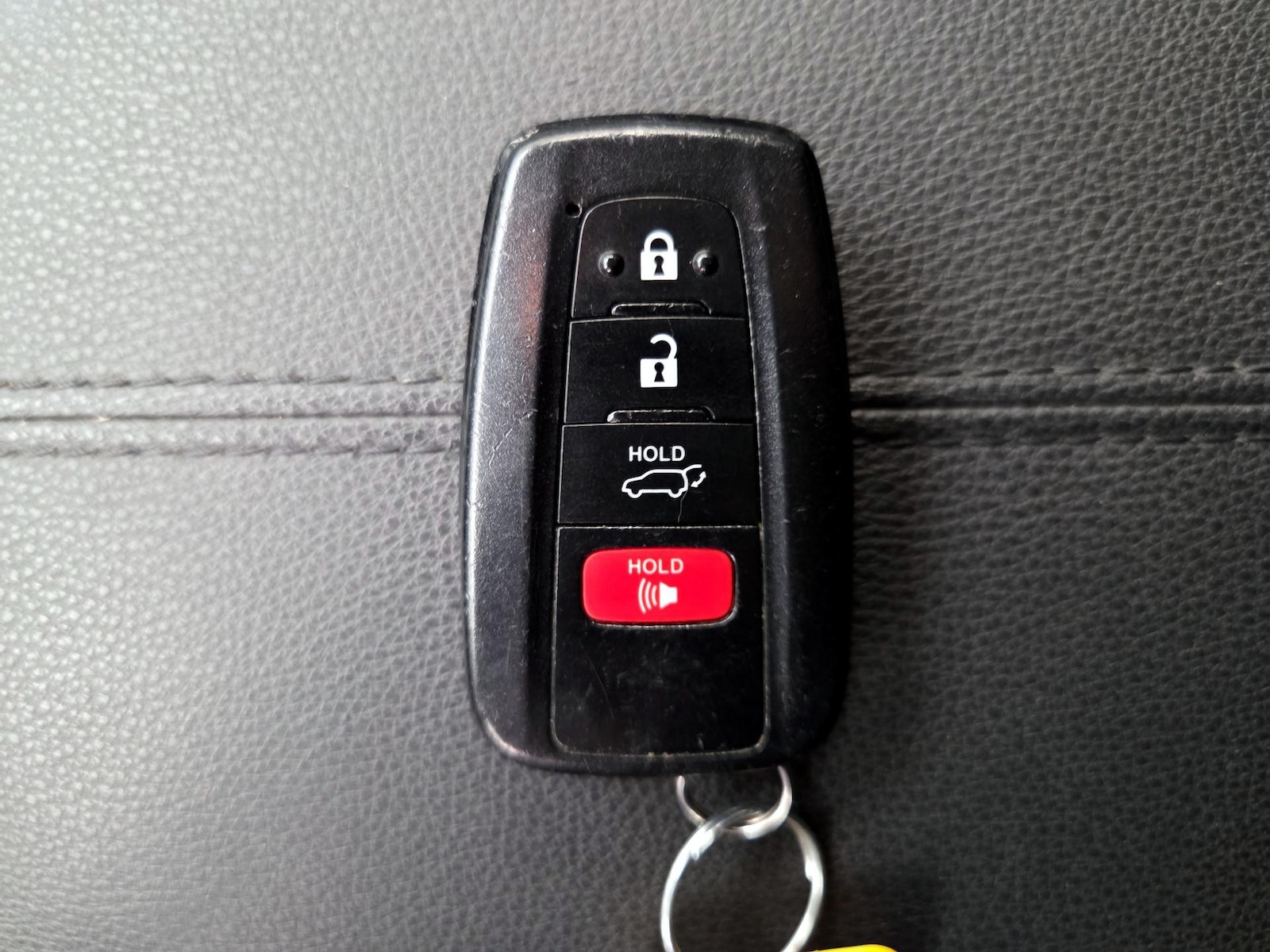 2019 Toyota RAV4 XLE Premium - Photo 24