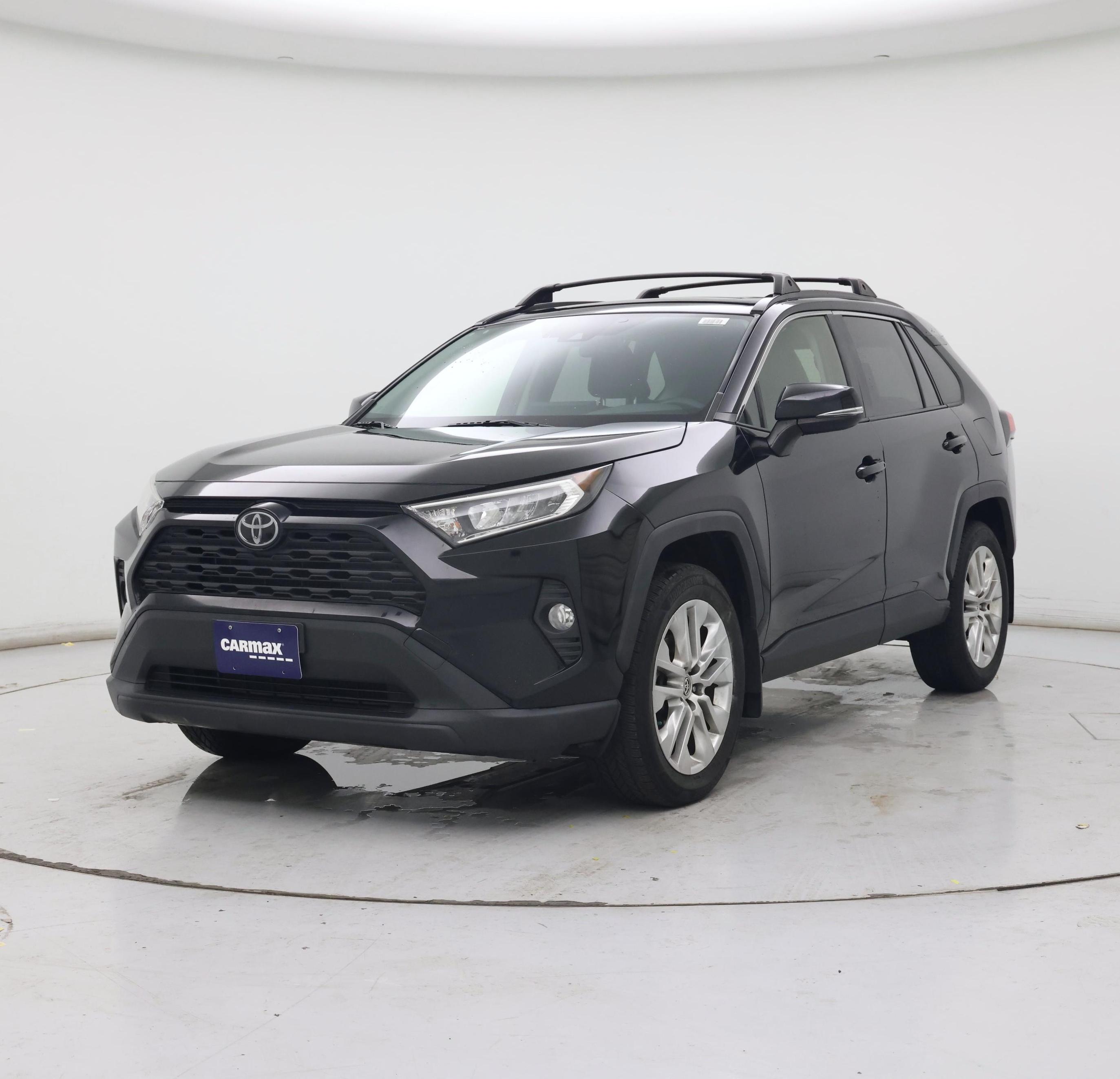 Thumbnail: 2019 Toyota RAV4 - 4