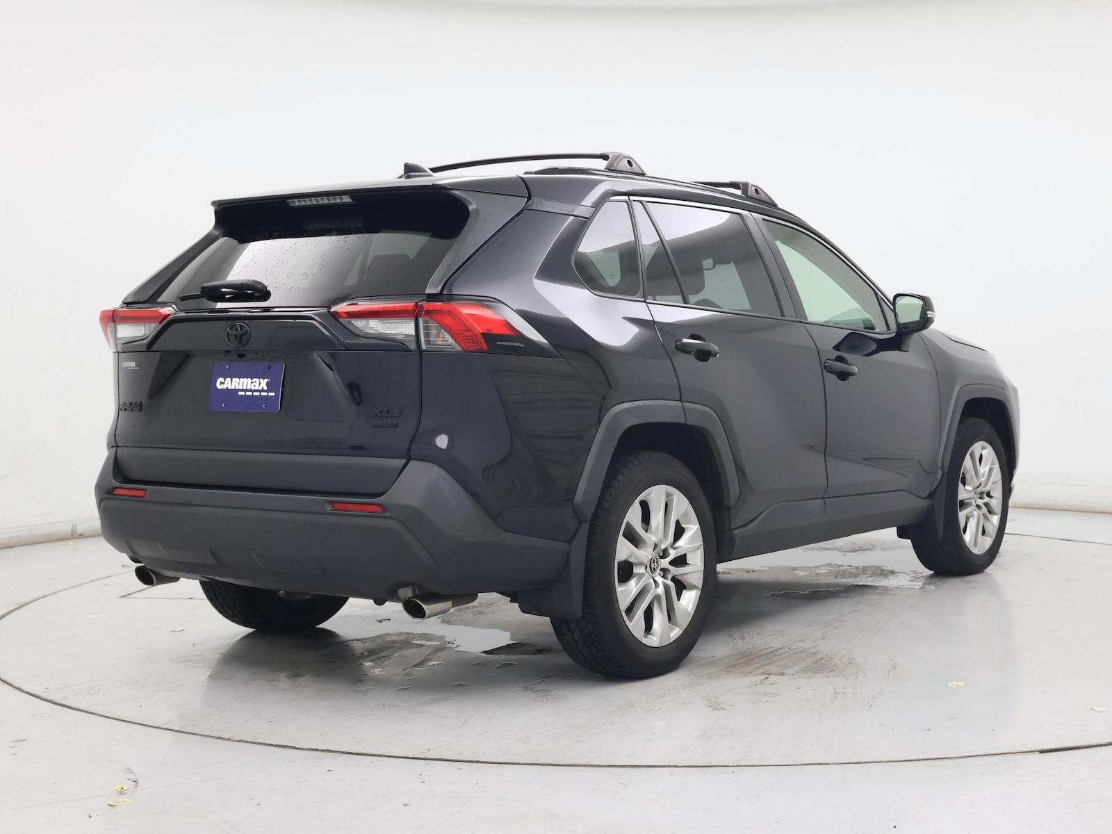 2019 Toyota RAV4 XLE Premium - Photo 9