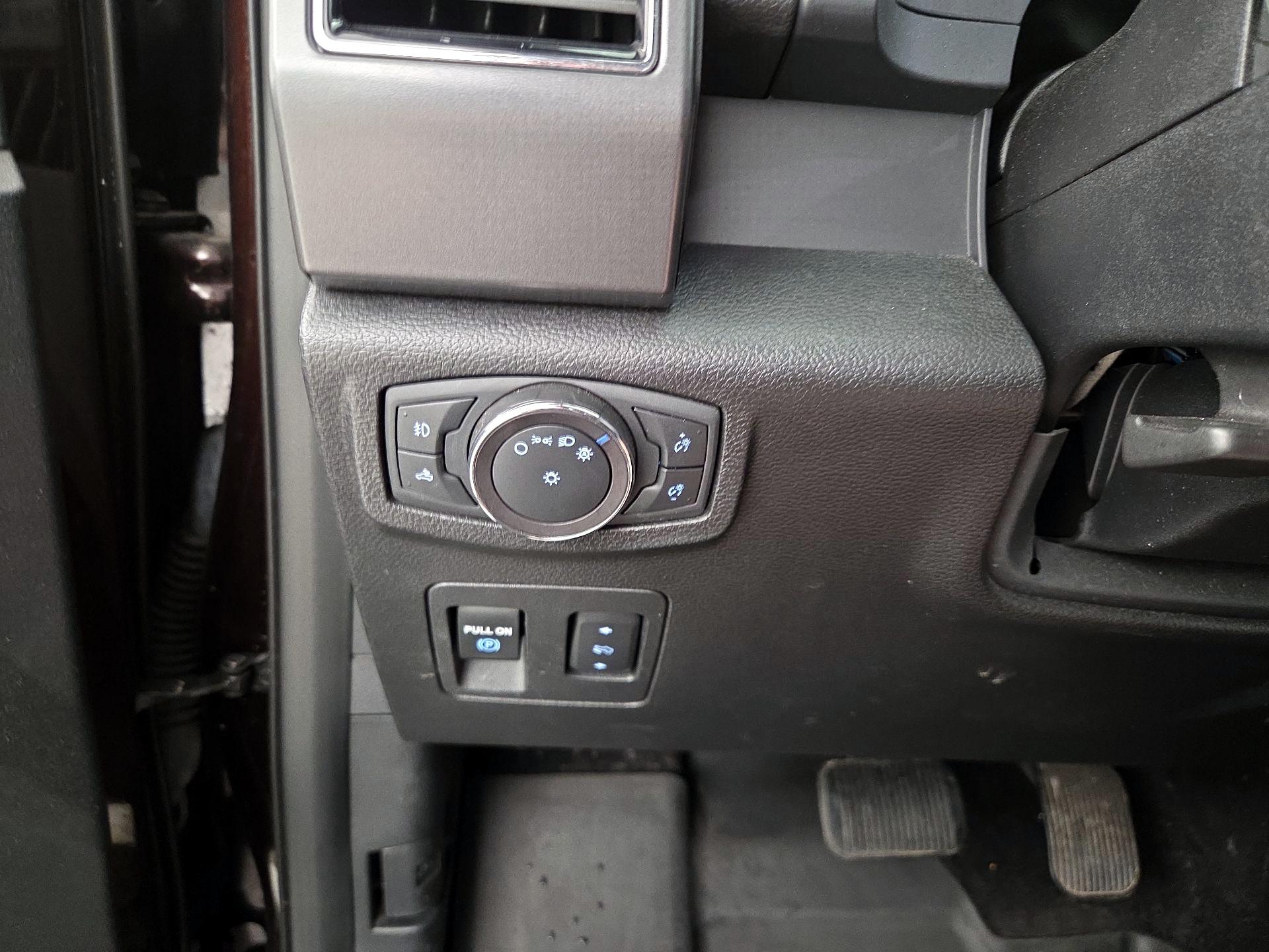 Thumbnail: 2019 Ford F-150 - 13