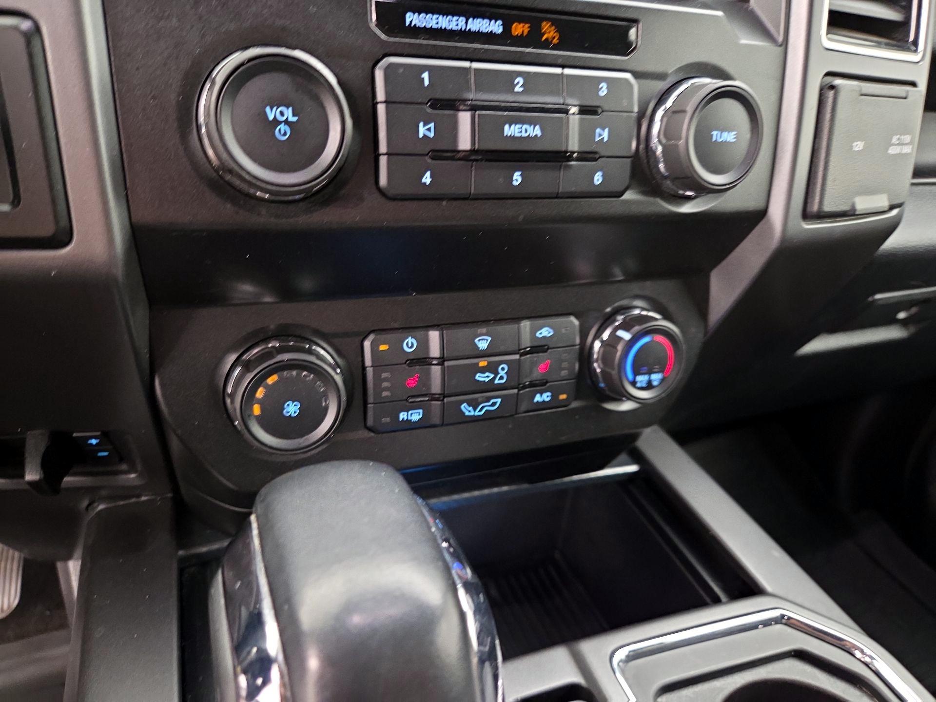 Thumbnail: 2019 Ford F-150 - 17