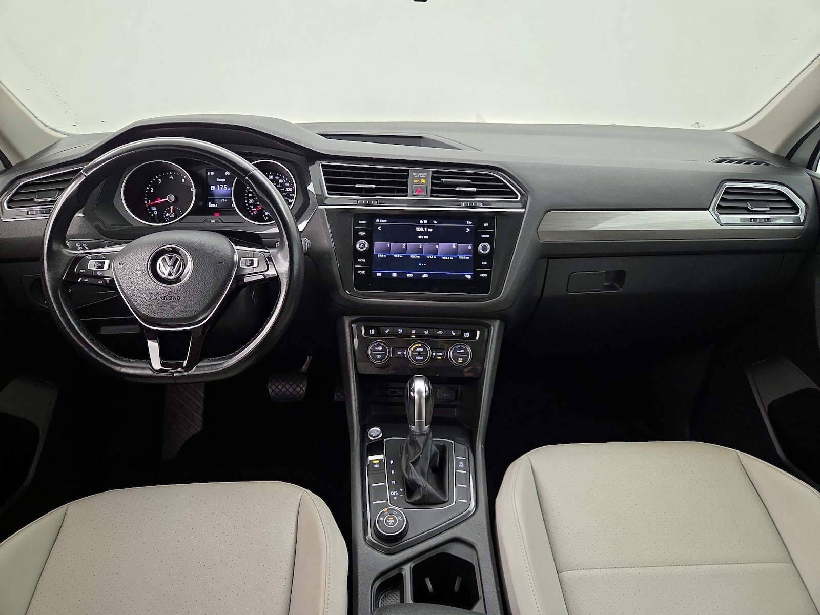 2019 Volkswagen Tiguan SE - Photo 10