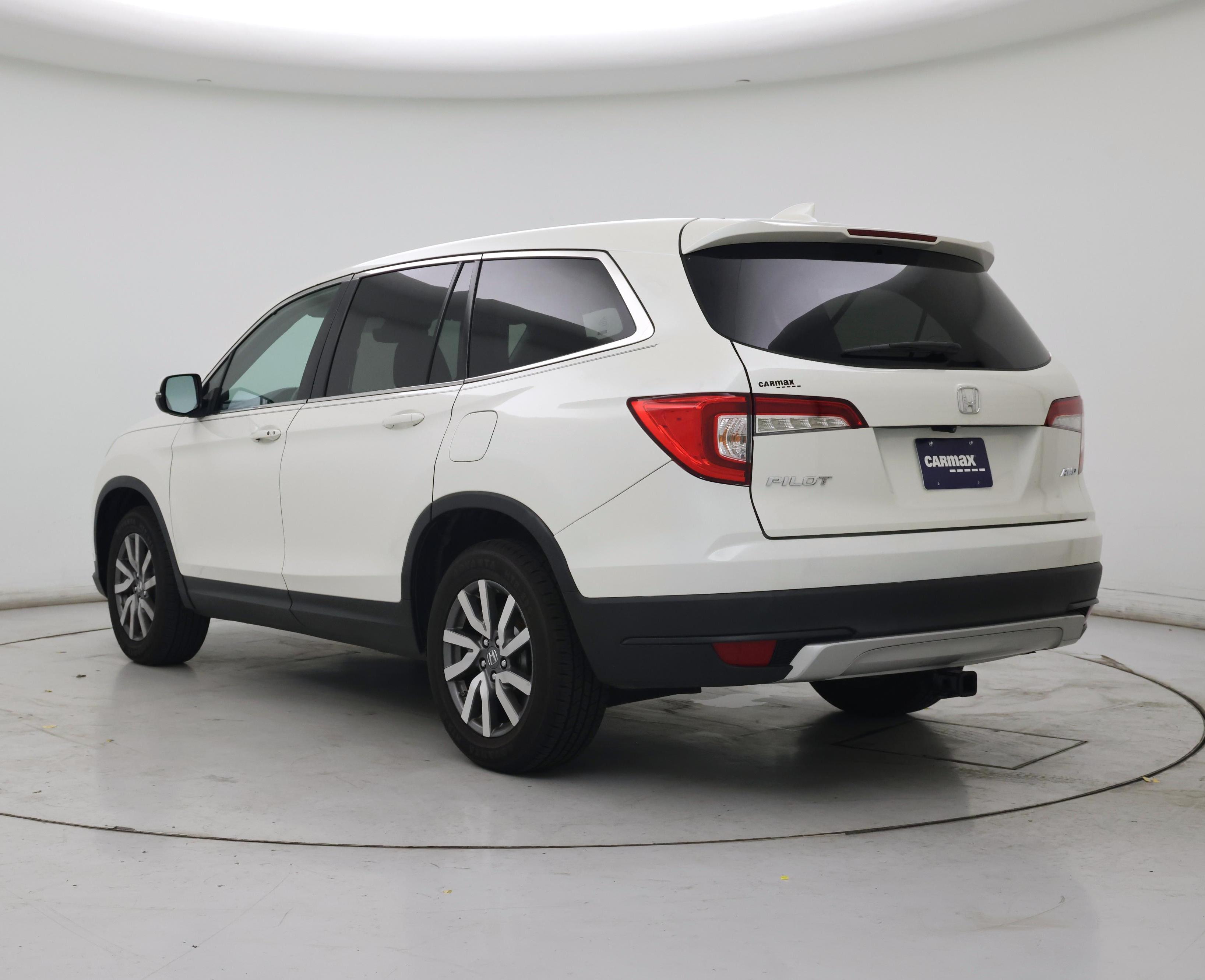 Thumbnail: 2019 Honda Pilot - 2